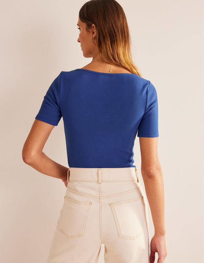Rippstrick-T-Shirt mit geraffter Vorderseite-Saphirblau