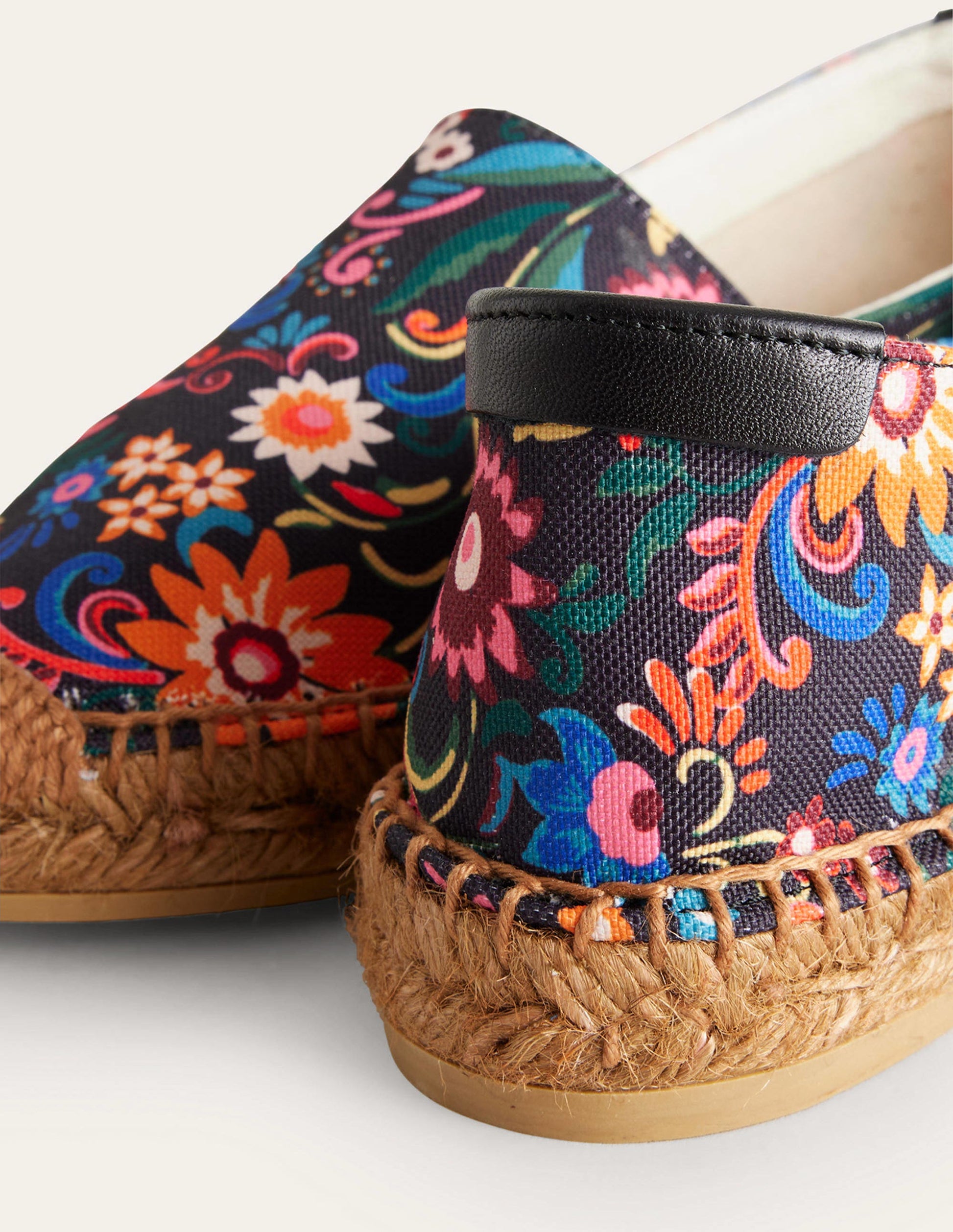 Klassische Espadrilles mit flacher Sohle-Schwarz, Knallige Gardenie-3