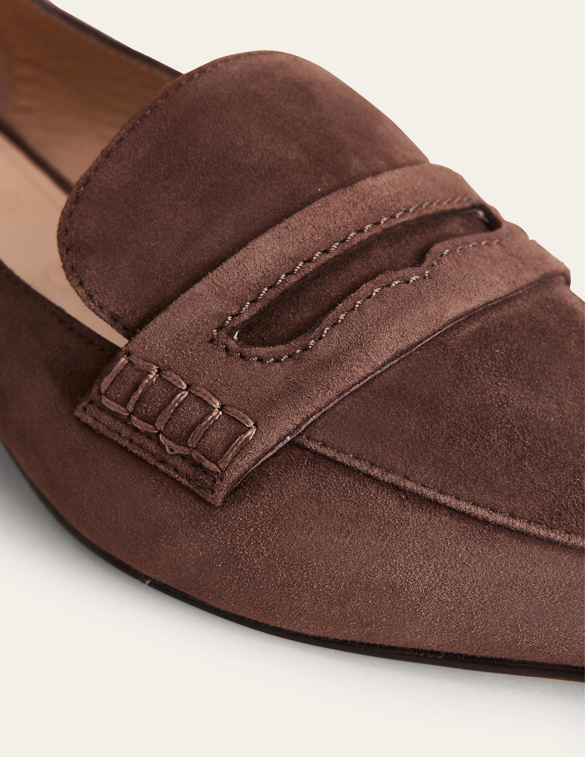 Pennyloafer mit spitzer Zehenpartie-Schokobraun, Veloursleder - Image 3