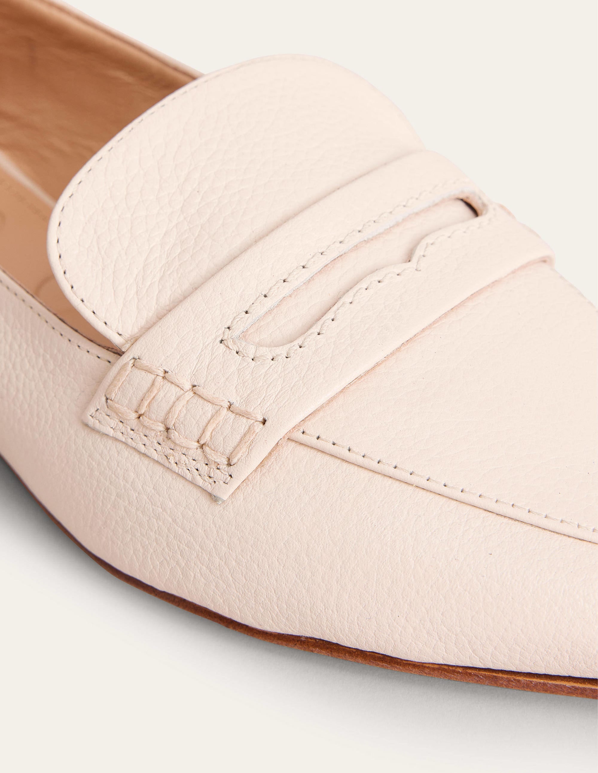 Pennyloafer mit spitzer Zehenpartie-Creme, Walkleder - Image 3