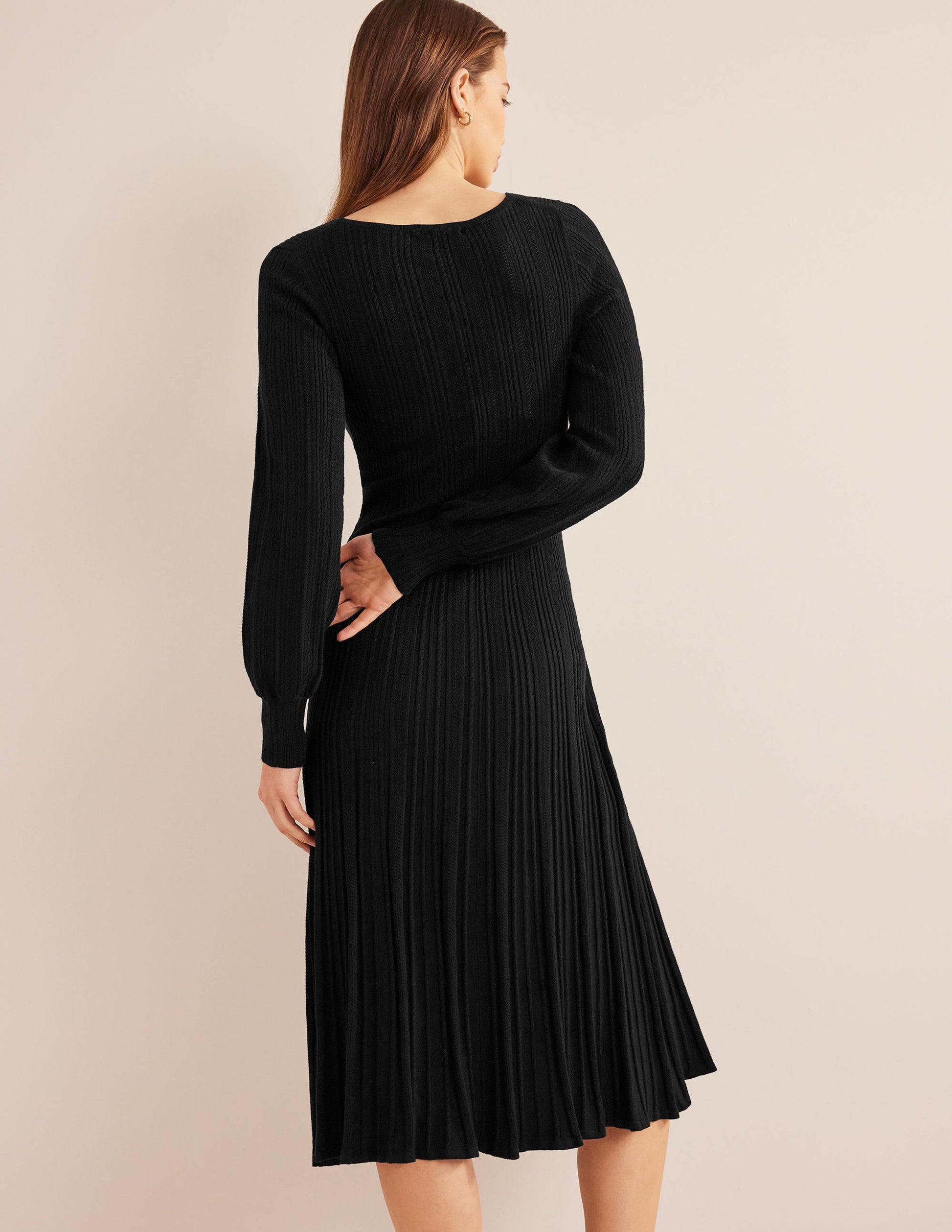 Robe midi torsadée sur le devant en maille-Noir-3
