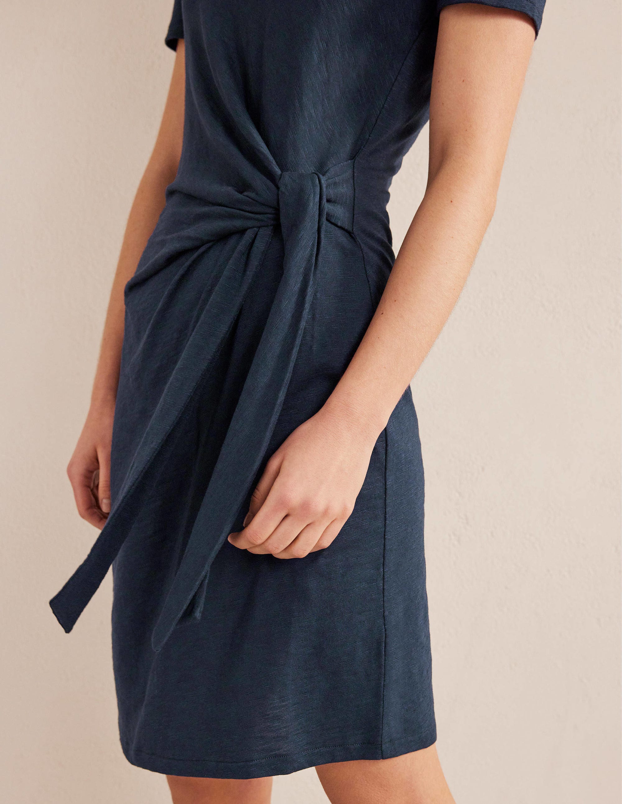 Robe nouée sur le devant en jersey-Bleu marine - Image 2