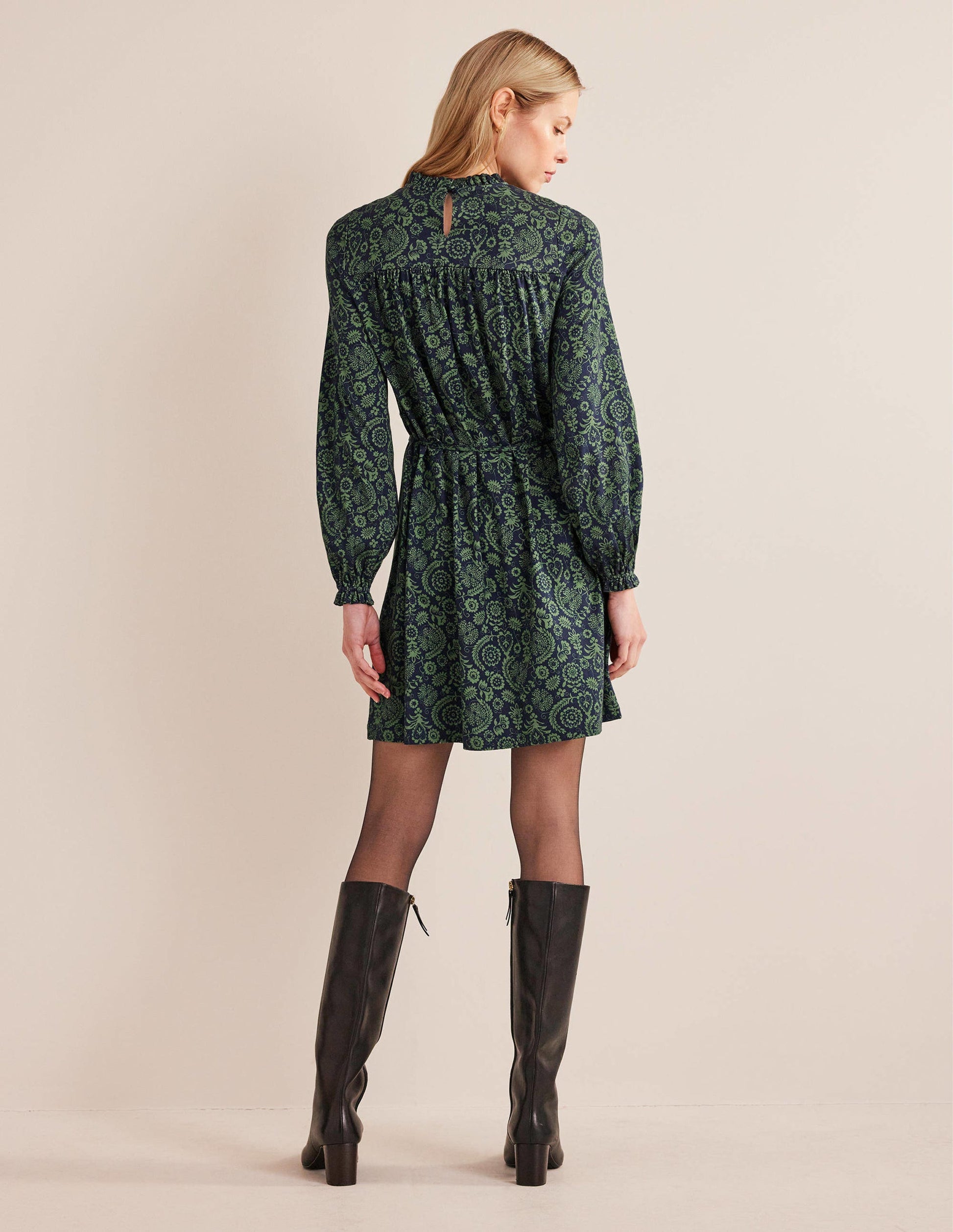 Lässiges Minikleid aus Jersey mit Passe-Bohnengrün, Tropencharme-3