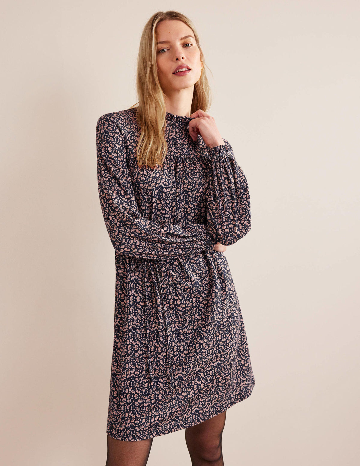 Lässiges Minikleid aus Jersey mit Passe-Französisches Navy, Mohnblumenblüten - Image 1