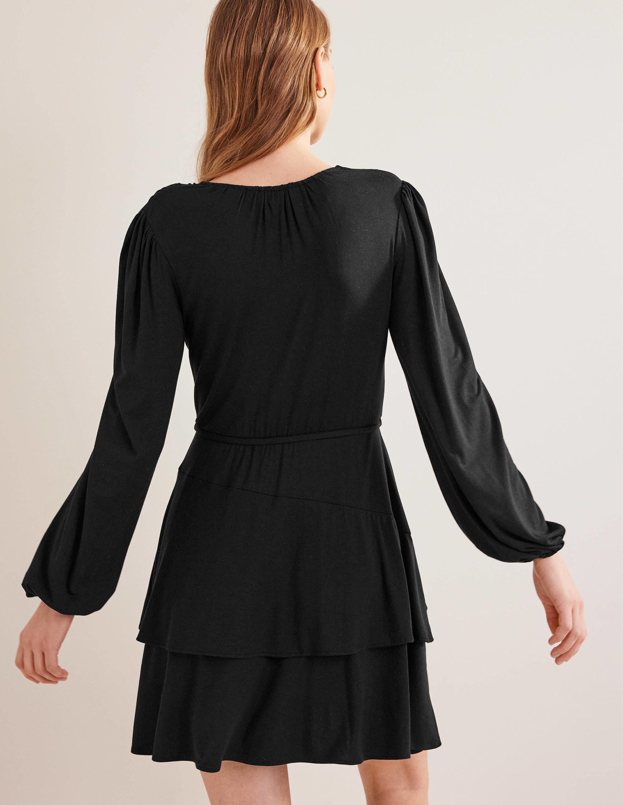 Gestuftes Jersey-Minikleid-Schwarz - Image 3