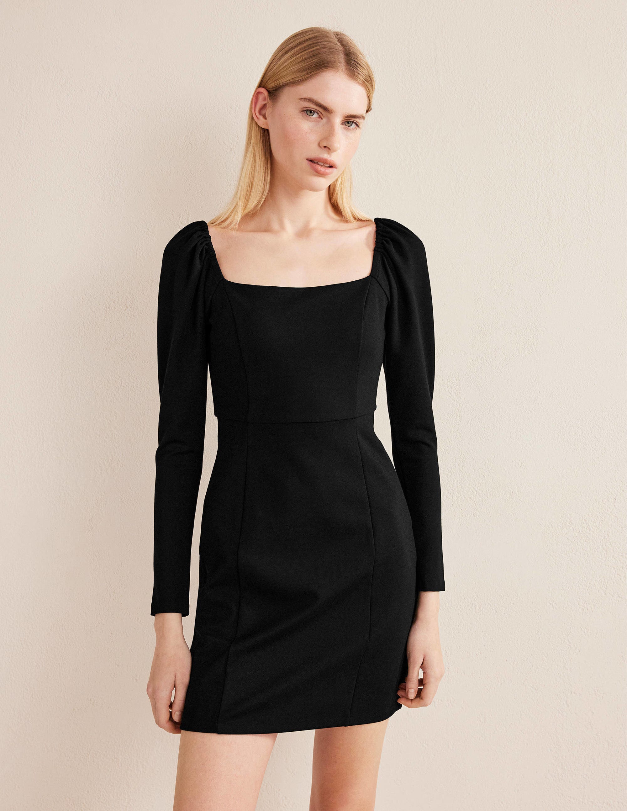 Jersey-Minikleid mit eckigem Ausschnitt-Schwarz - Image 1