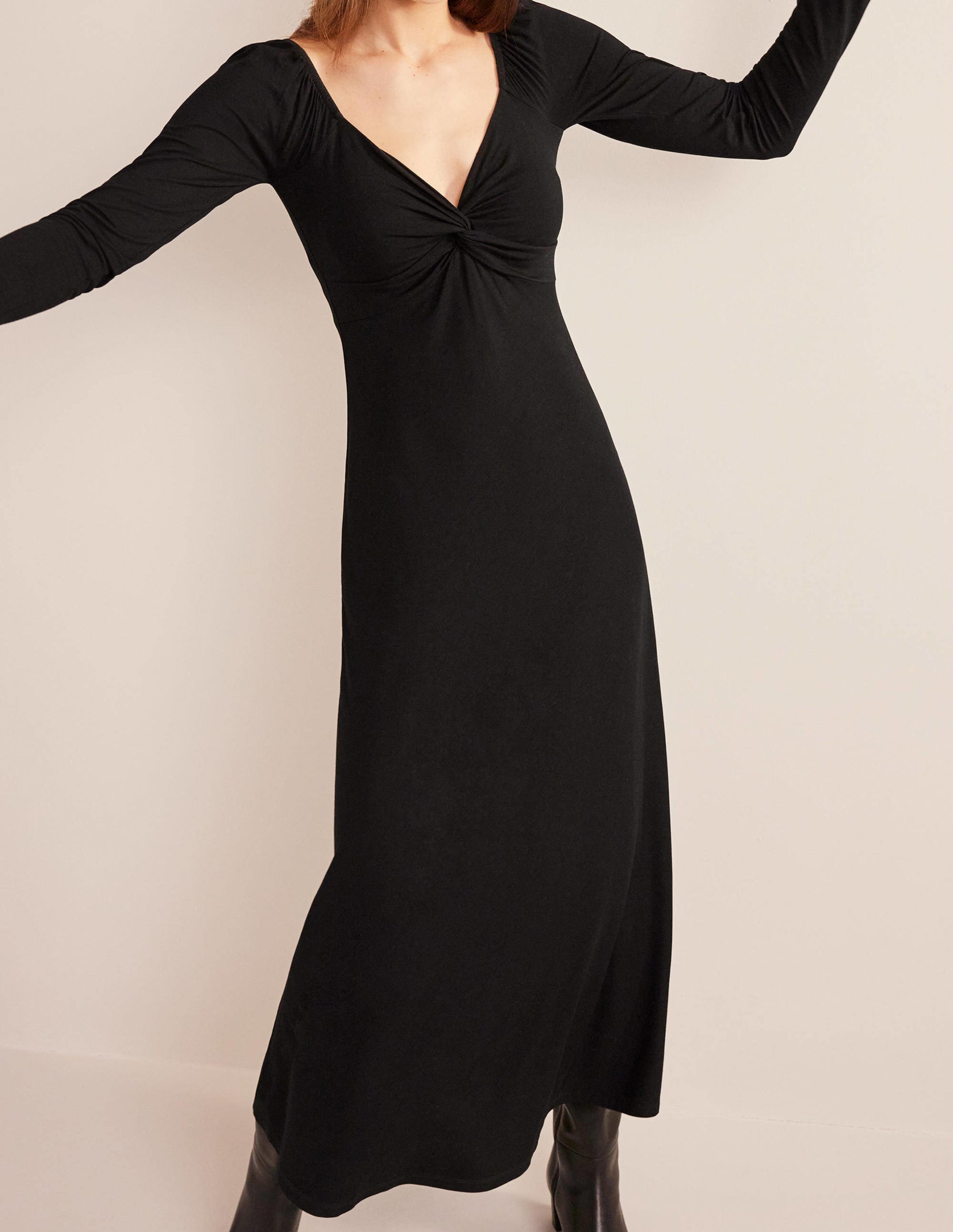 Jersey-Midikleid mit Herzausschnitt-Schwarz - Image 4