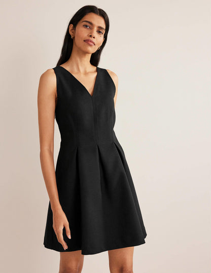 Skater-Minikleid mit V-Ausschnitt-Schwarz-4