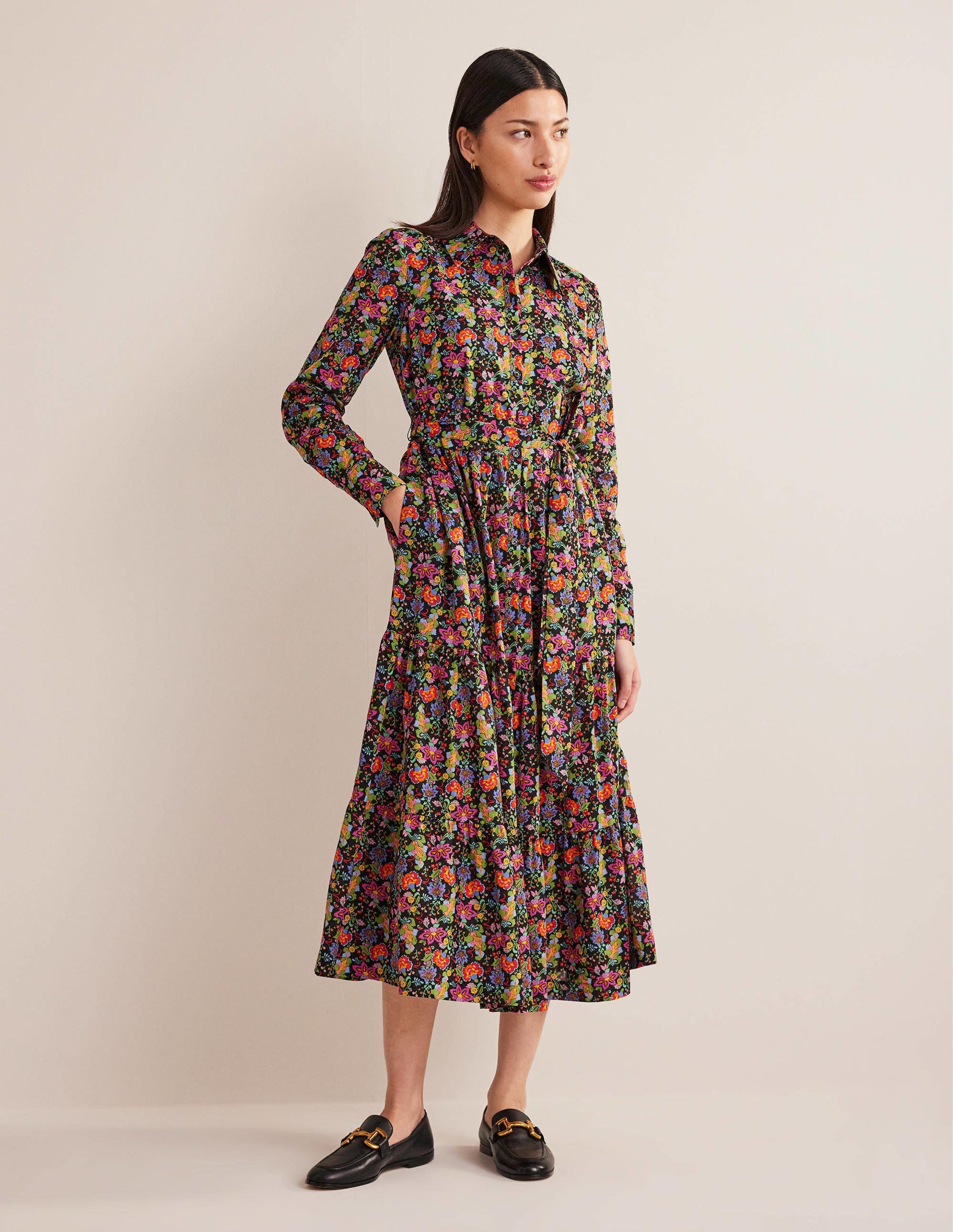 Flo Midi-Hemdblusenkleid aus Baumwolle-Schwarz, Nelkengarten - Image 1
