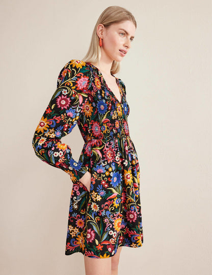 Minikleid mit gesmoktem Oberteil-Schwarz, Knallige Gardenie-4