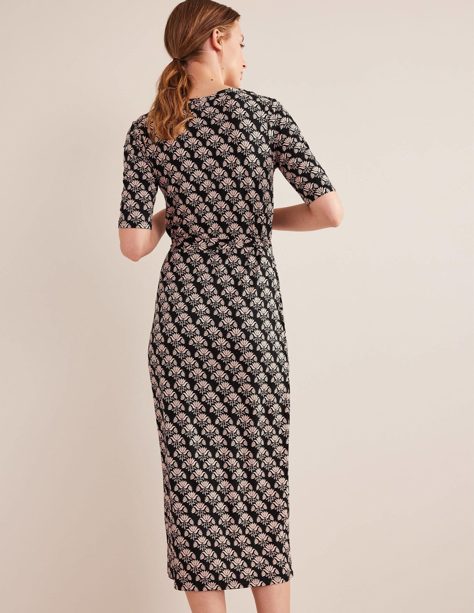 Robe midi boutonnée sur le devant en jersey-Noir, motif Passion Stamp - Image 3