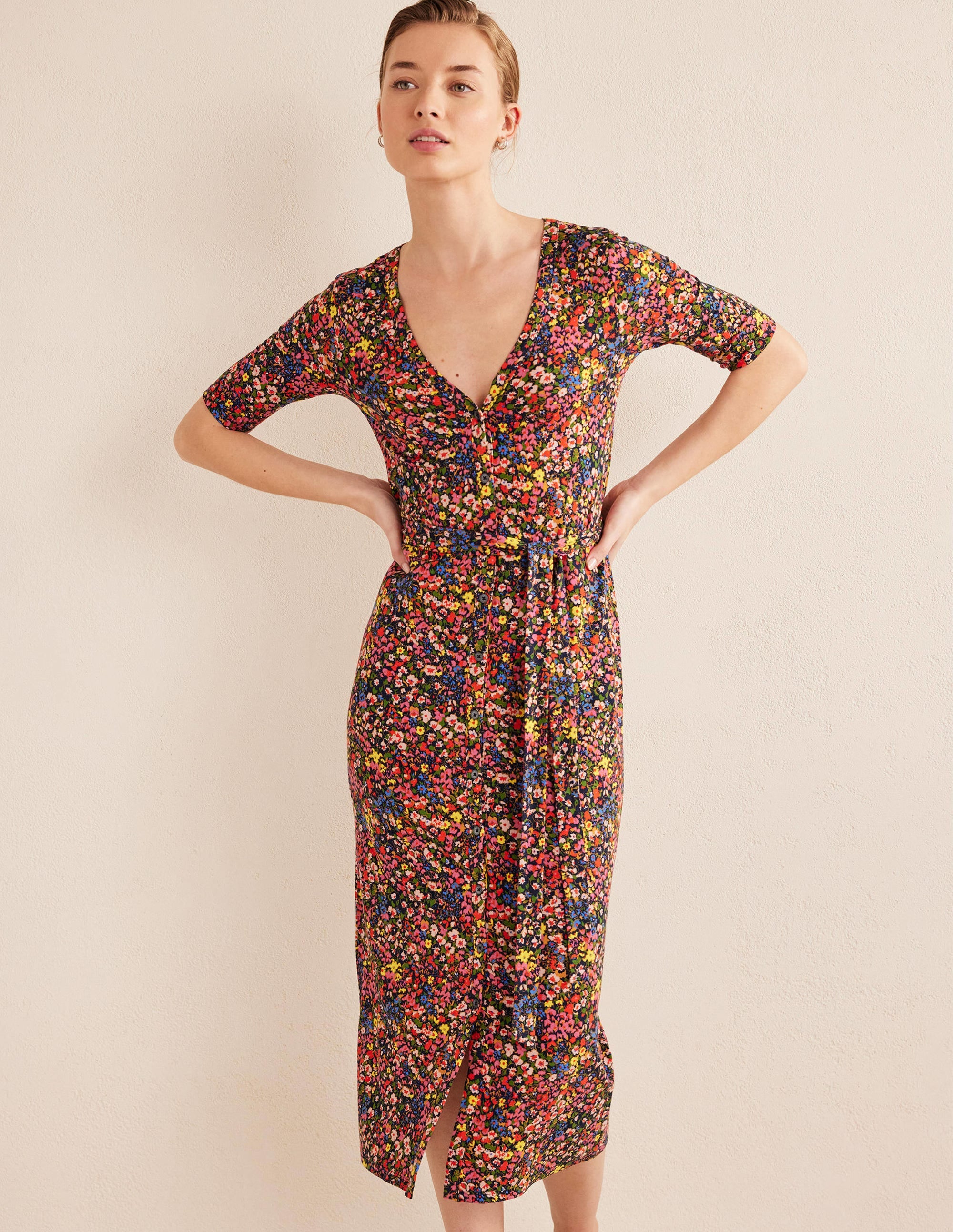 Robe midi boutonnée sur le devant en jersey-Multi, motif Gardenia Petal - Image 1
