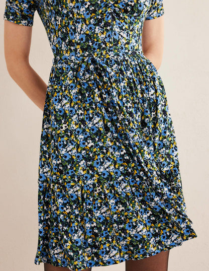 Jersey-Stufenkleid mit Rundhalsausschnitt-Flachsblau, Gemaltes Blumenmuster-4