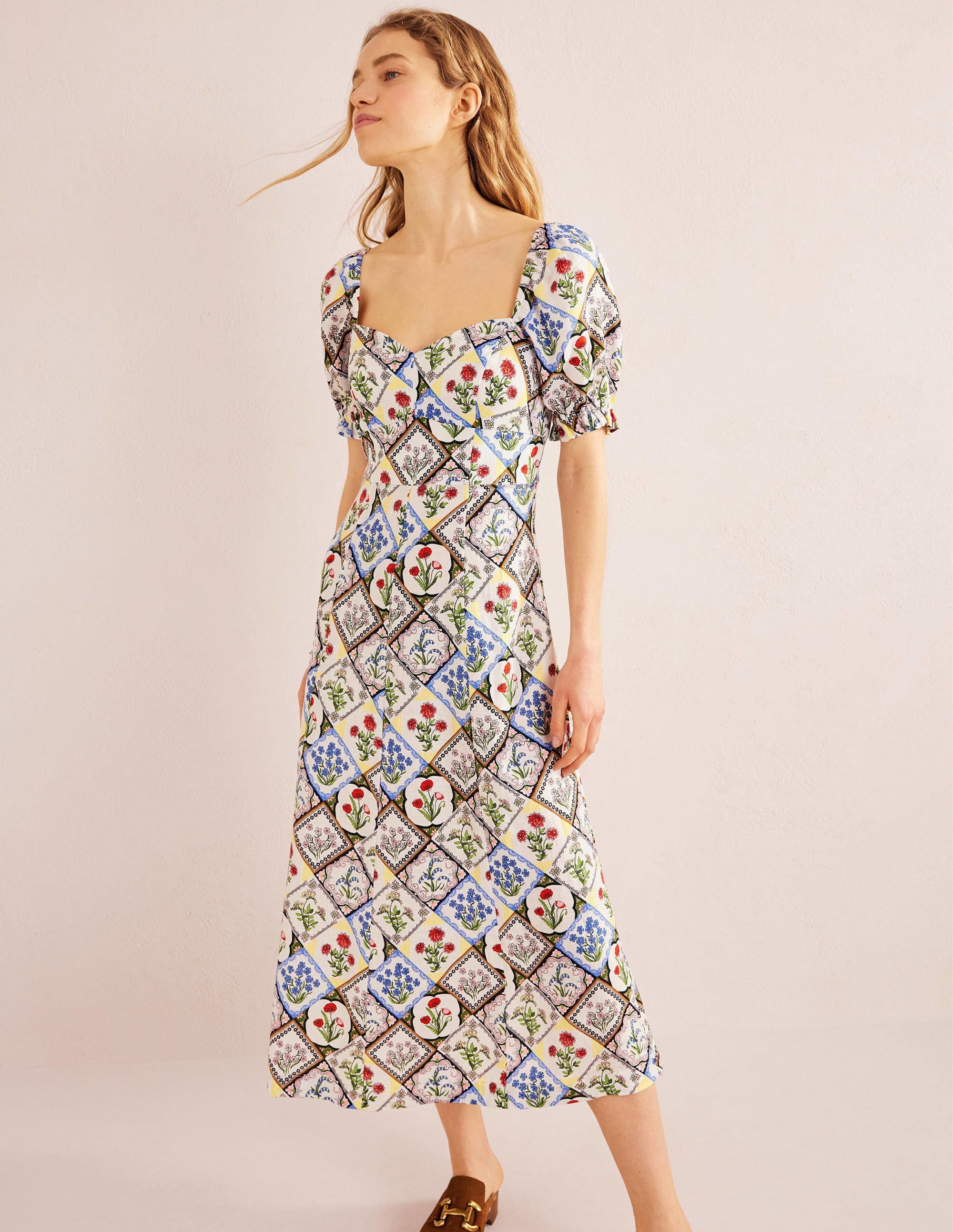 Leinen-Midikleid mit Herzausschnitt-Naturweiß, Wilde Glockenblumen - Image 1