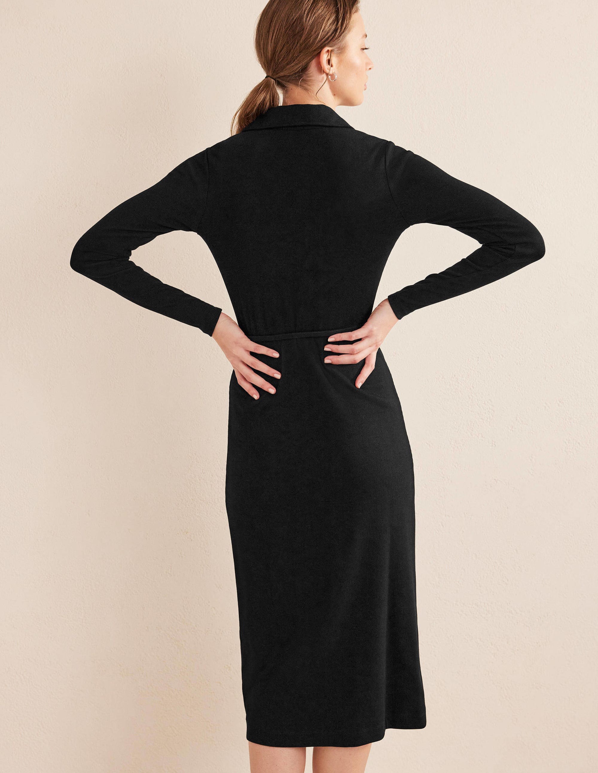 Geripptes Midi-Hemdblusenkleid aus Jersey-Schwarz - Image 3