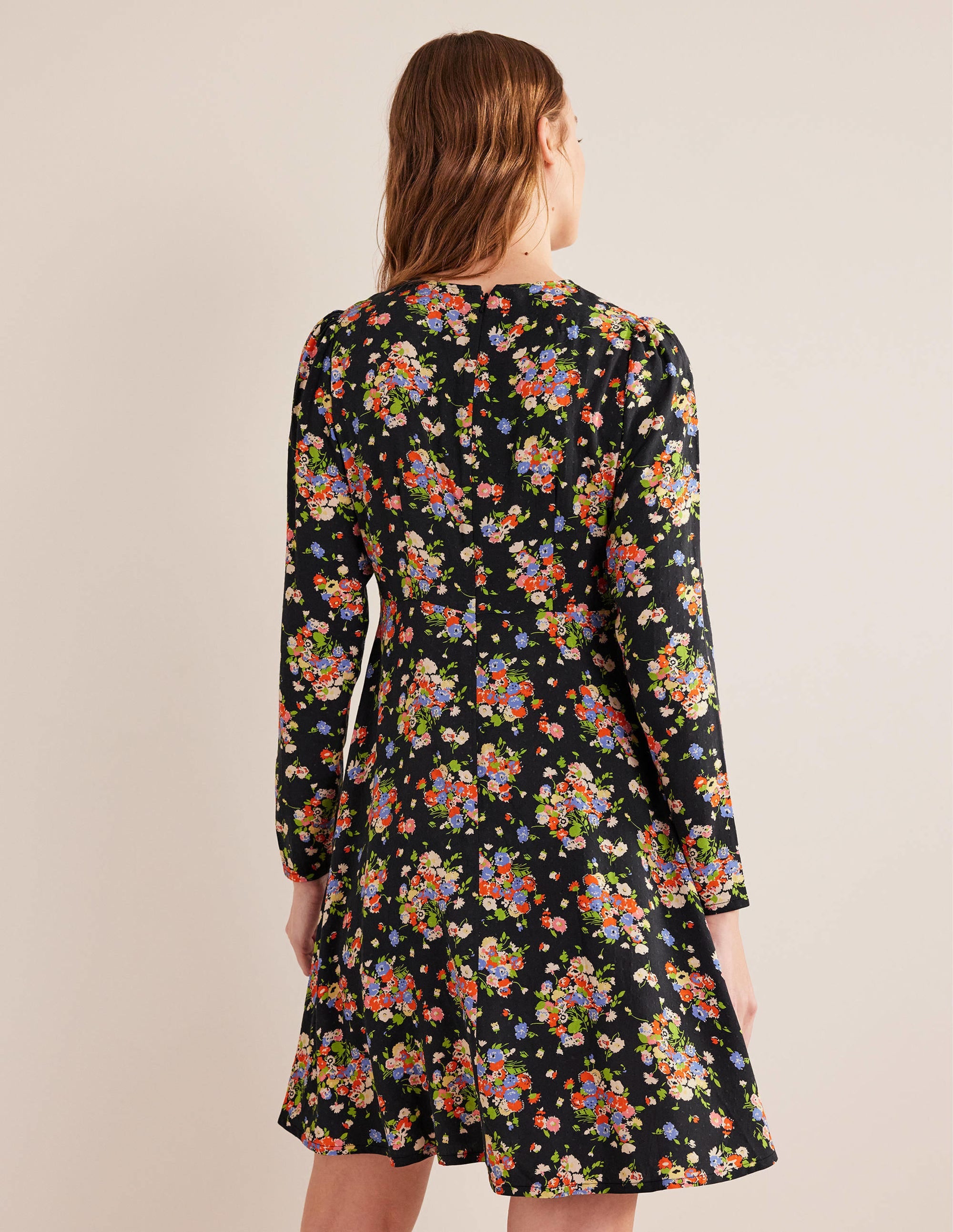 Ausgestelltes Kleid mit Rundhalsausschnitt-Schwarz, Wildblumen - Image 3