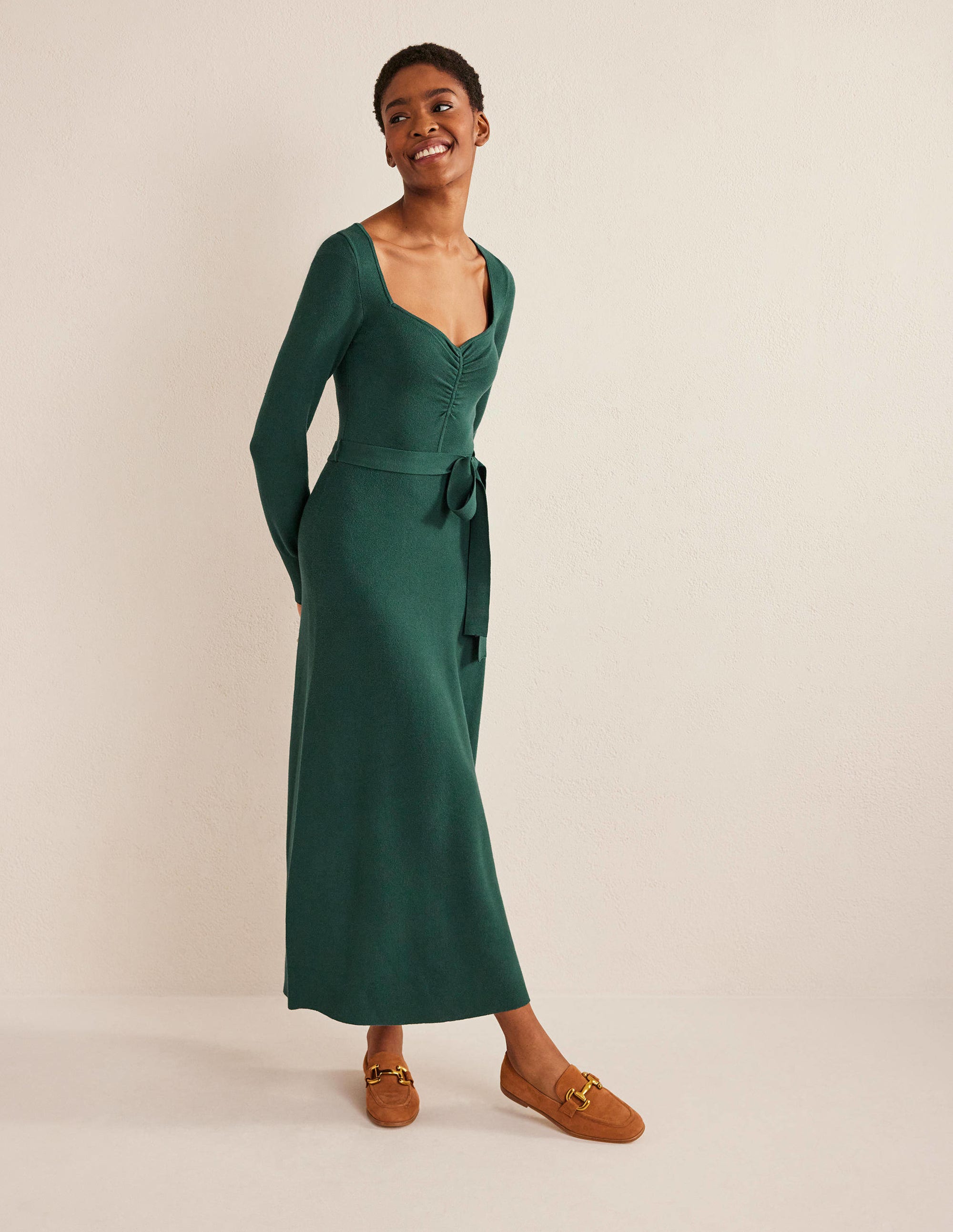Robe midi avec encolure en cœur-Émeraude nocturne - Image 5