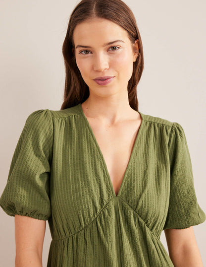 Midikleid aus Jersey-Seersucker-Dezentes Khaki