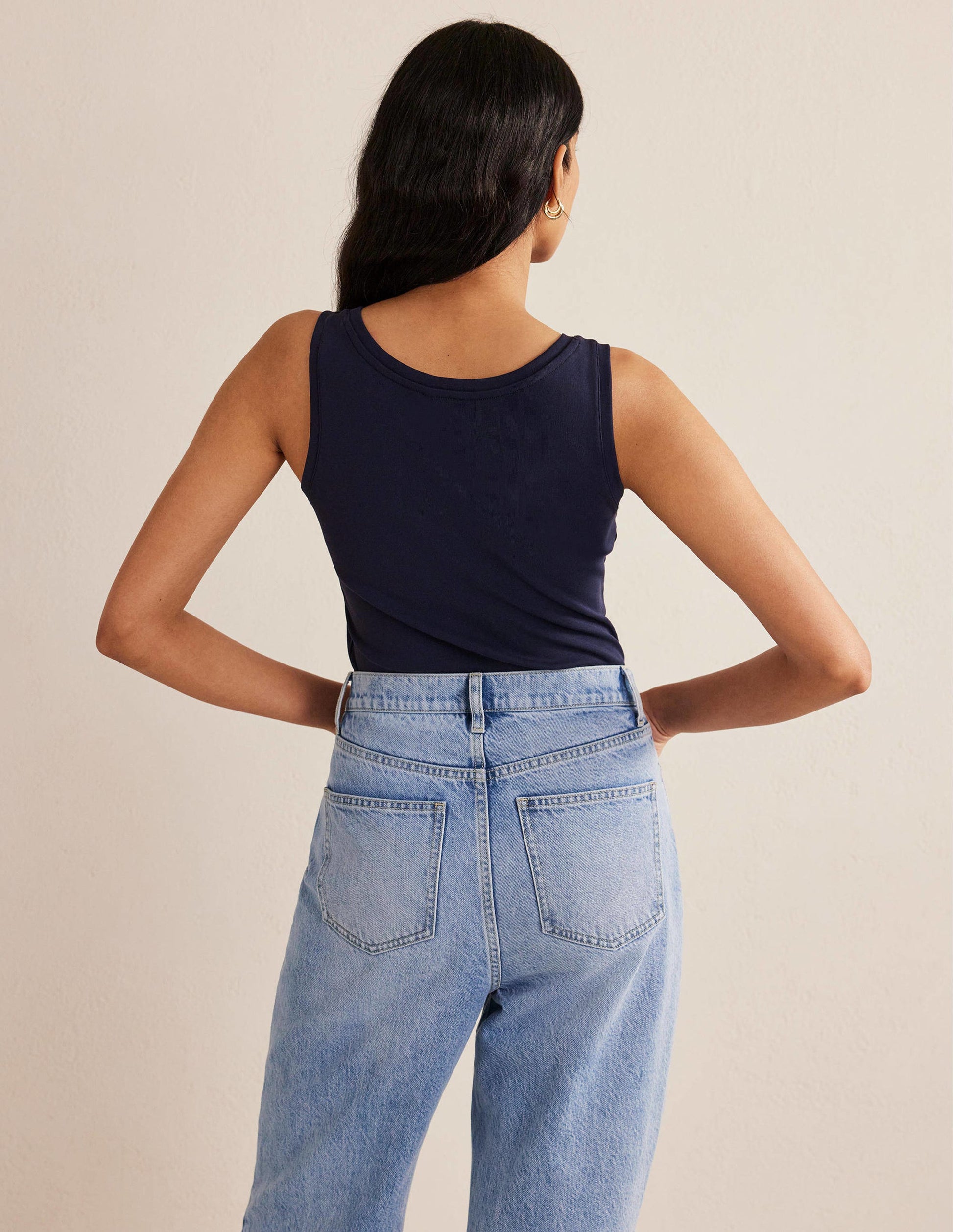 Essential Vest-Navy-3