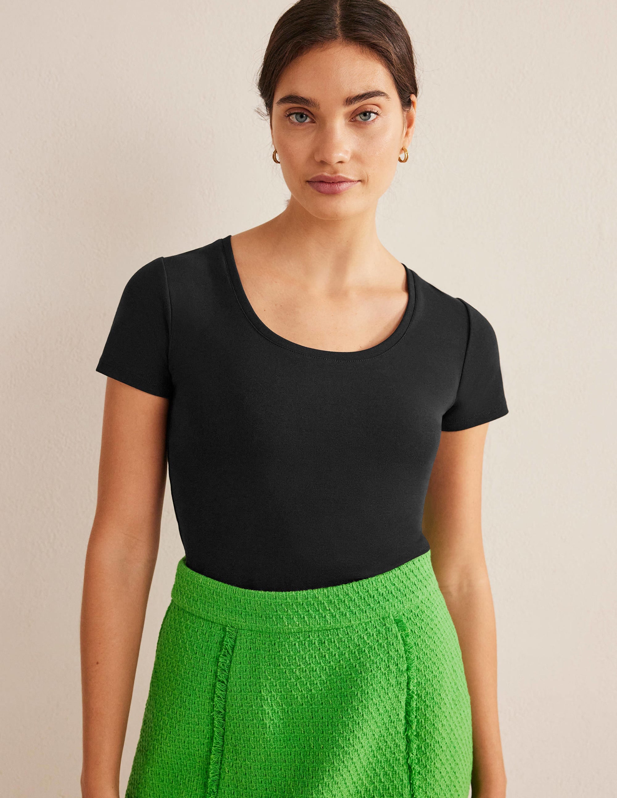 Kurzärmeliges Basic-T-Shirt-Schwarz - Image 1