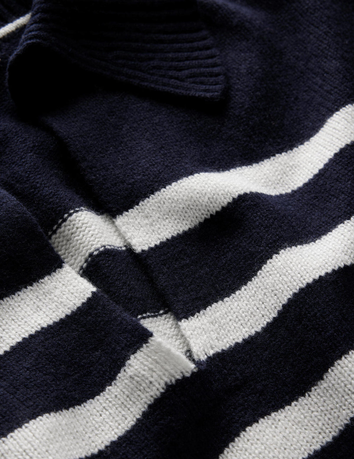 Kaschmirpullover mit Kragen-Marineblau/Naturweiß, Gestreift-8