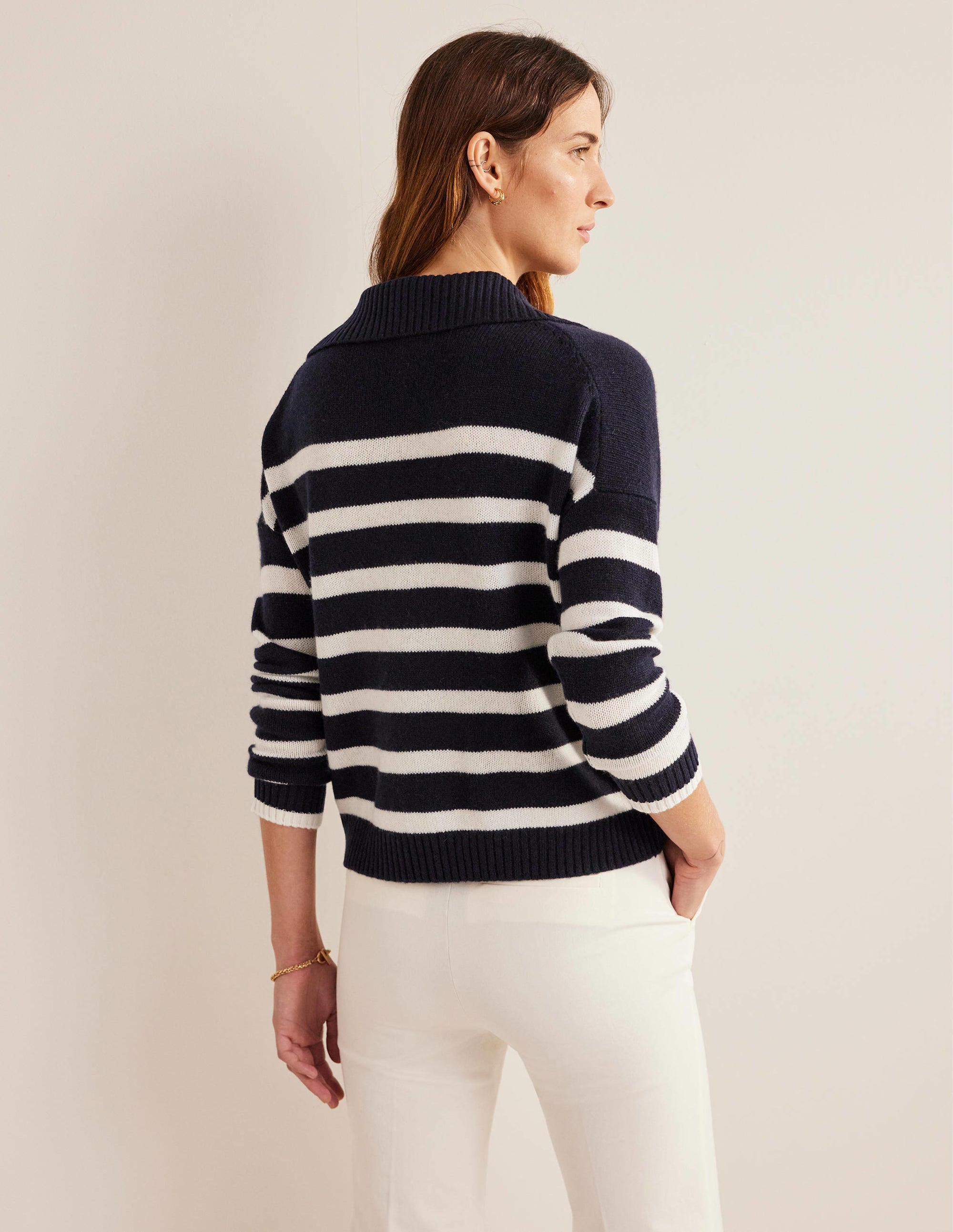 Kaschmirpullover mit Kragen-Marineblau/Naturweiß, Gestreift - Image 3