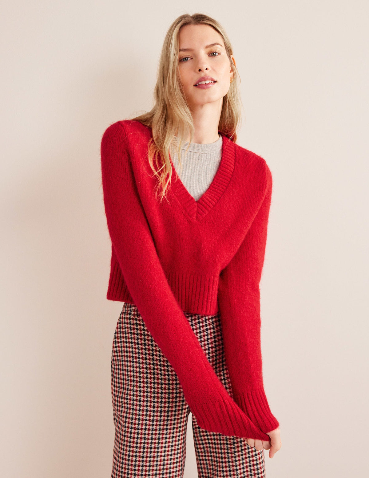 Kurz geschnittener Pullover mit V-Ausschnitt-Purpurrot - Image 1