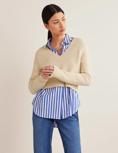 Kurz geschnittener Pullover mit V-Ausschnitt-Seilbraun-1