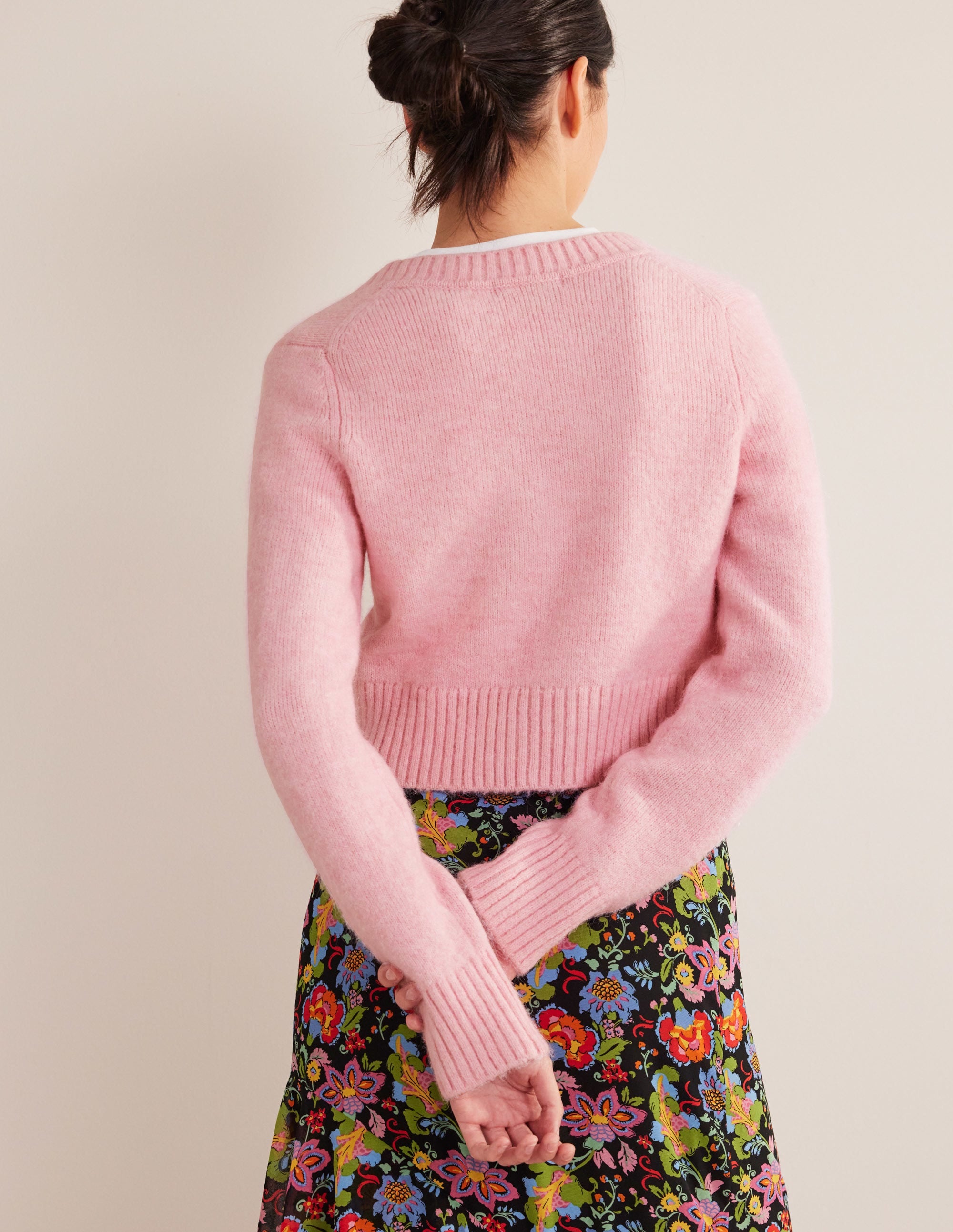 Kurz geschnittener Pullover mit V-Ausschnitt-Cameo-Rosa - Image 3