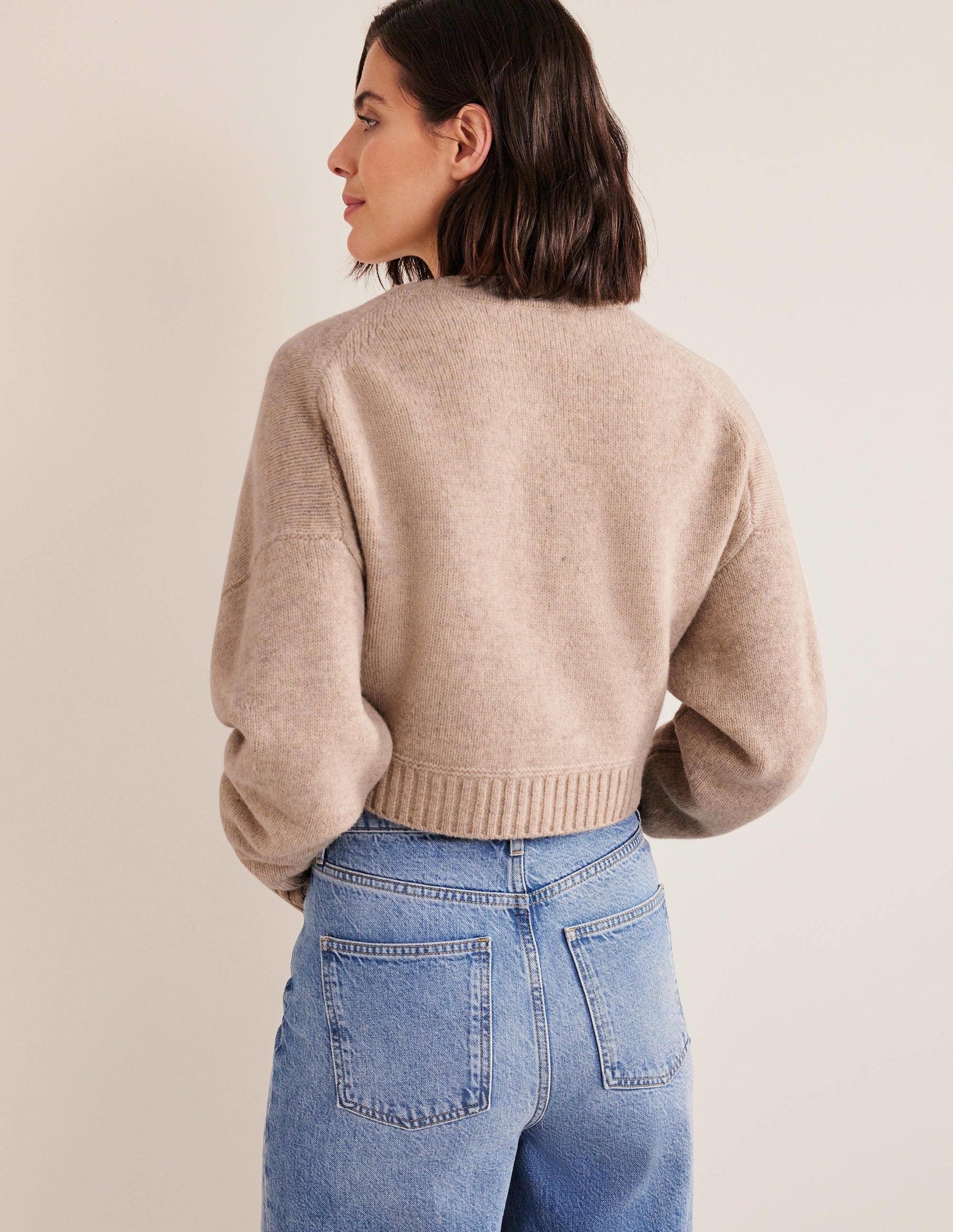 Kurz geschnittener Cardigan aus gebürsteter Wolle-Hellbeige Melange-3