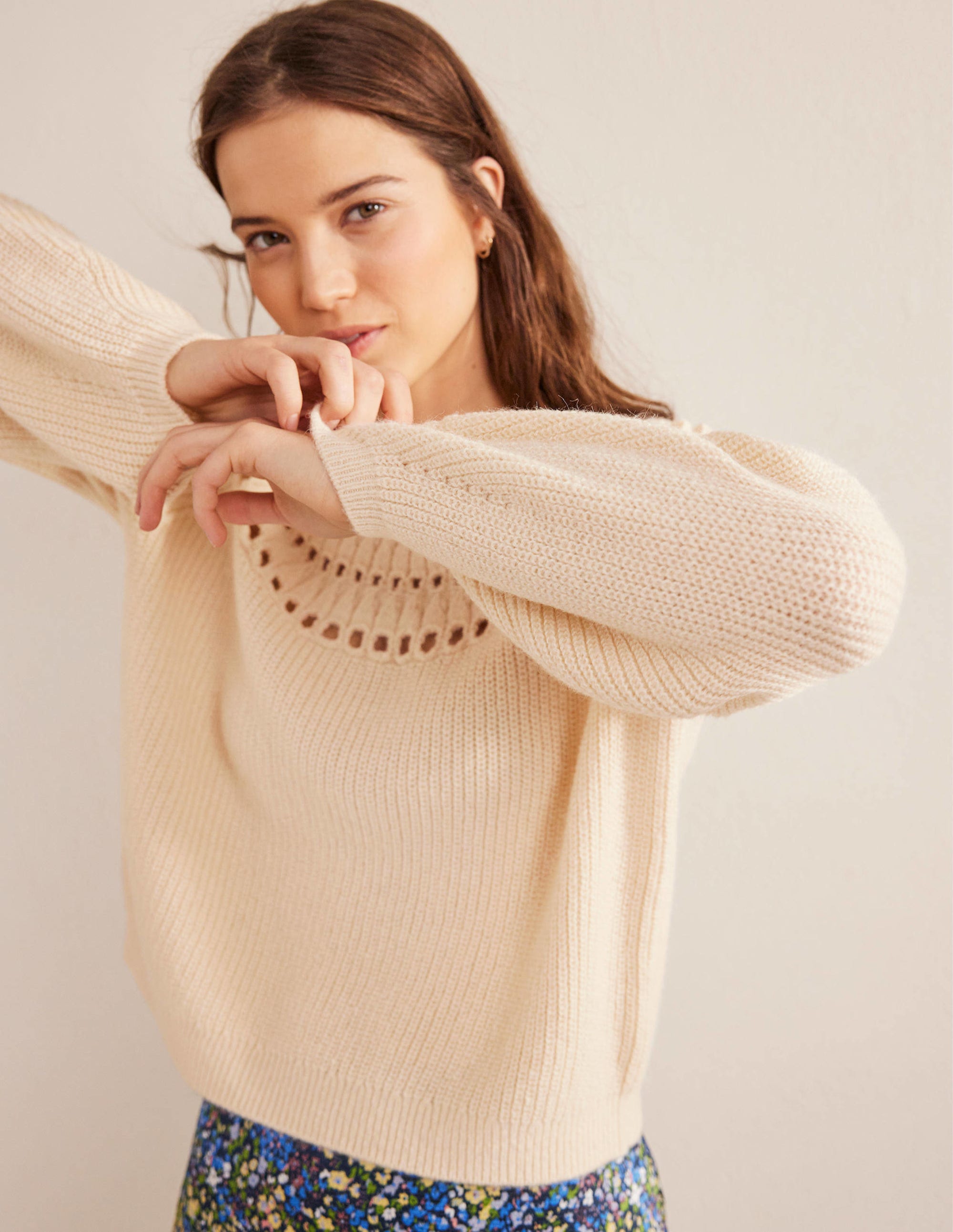 Pullover mit hübschen Rüschen-Naturweiß Meliert - Image 4