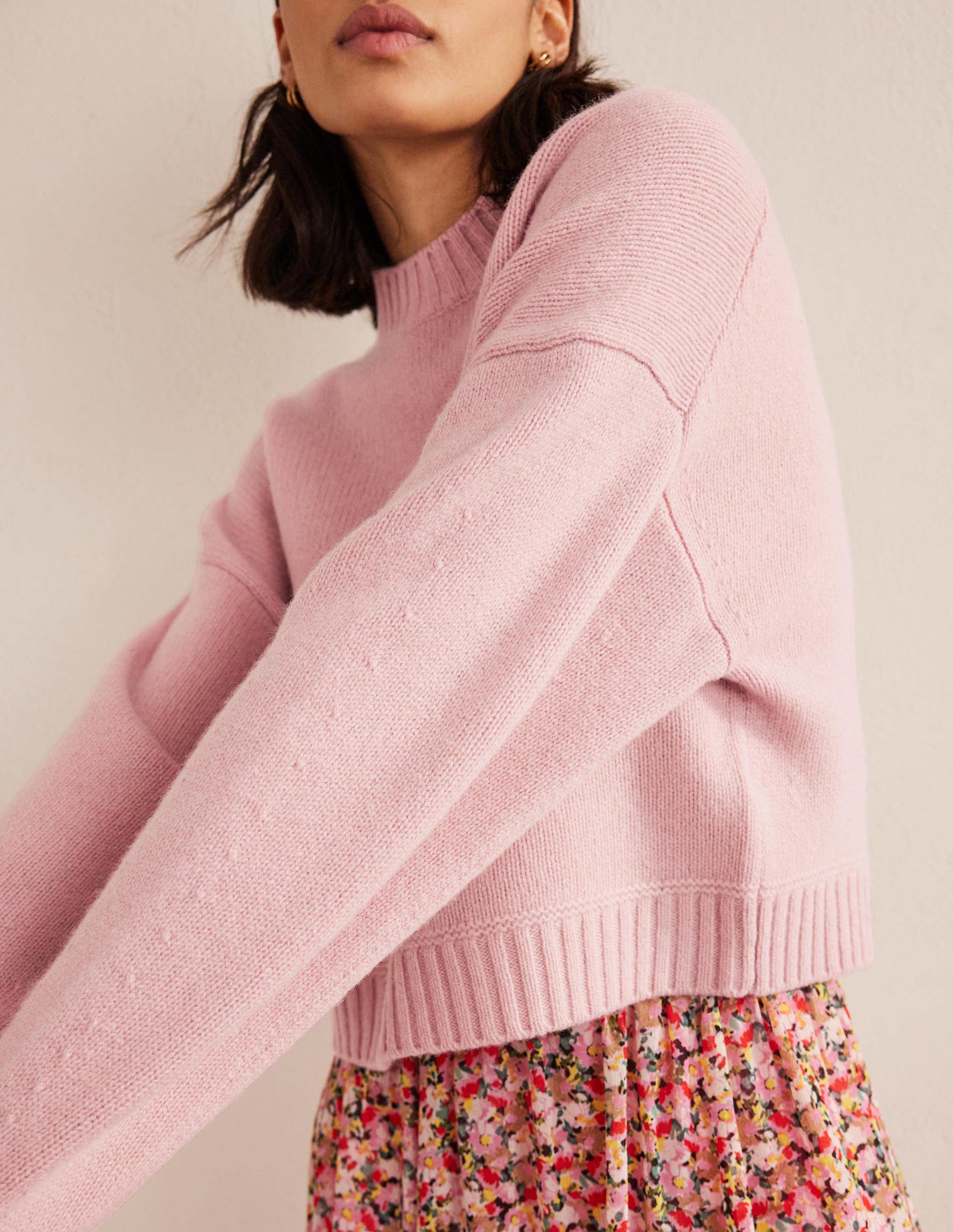 Brushed Wool Cropped Jumper-Chalky Pink-2