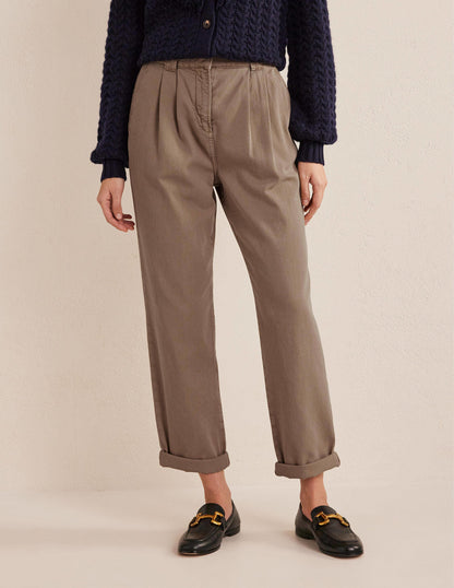 Washed Cotton Casual Trousers-Doe