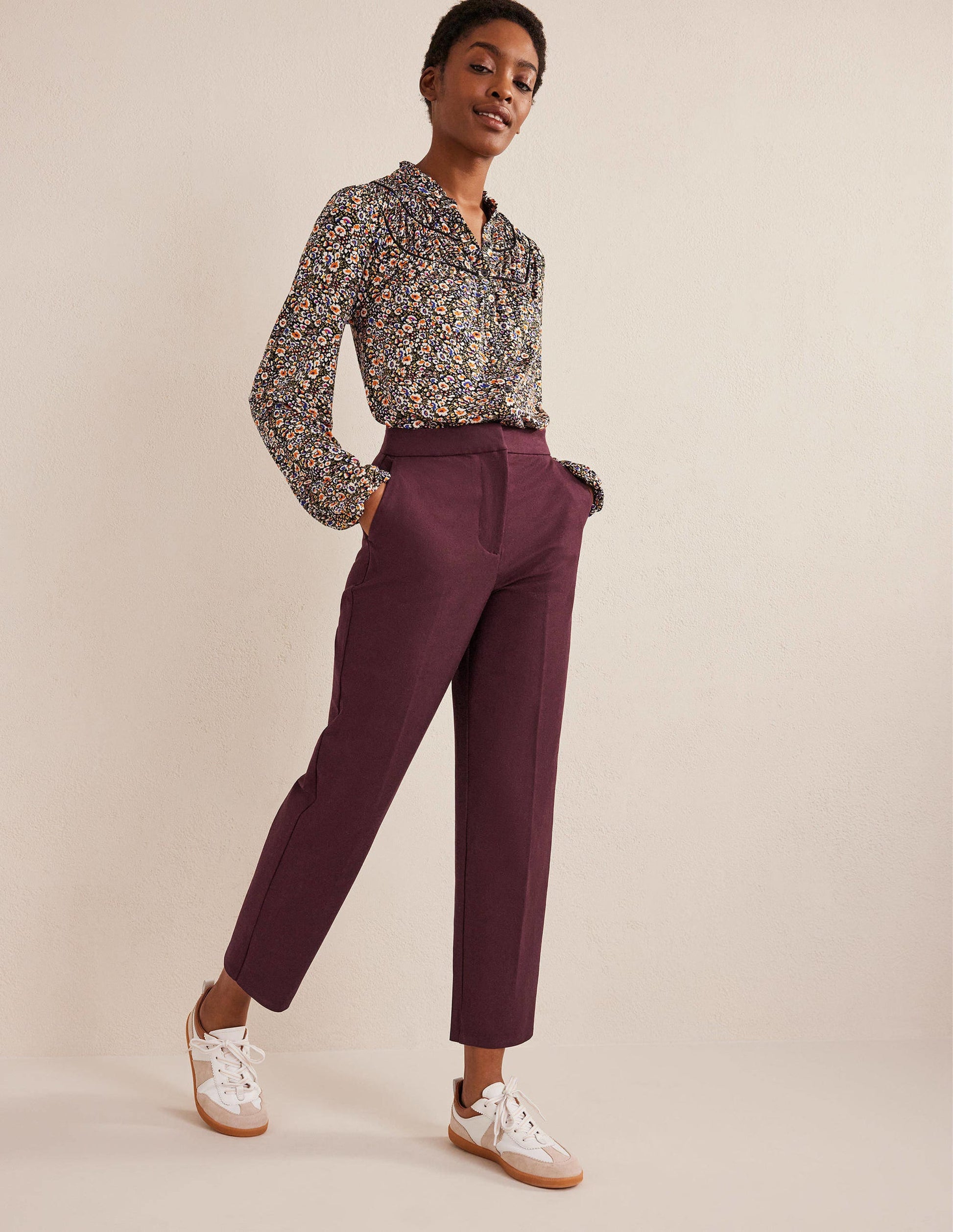 Gerade geschnittene Hose mit 2-Wege-Stretch-Kastanienbraun-1