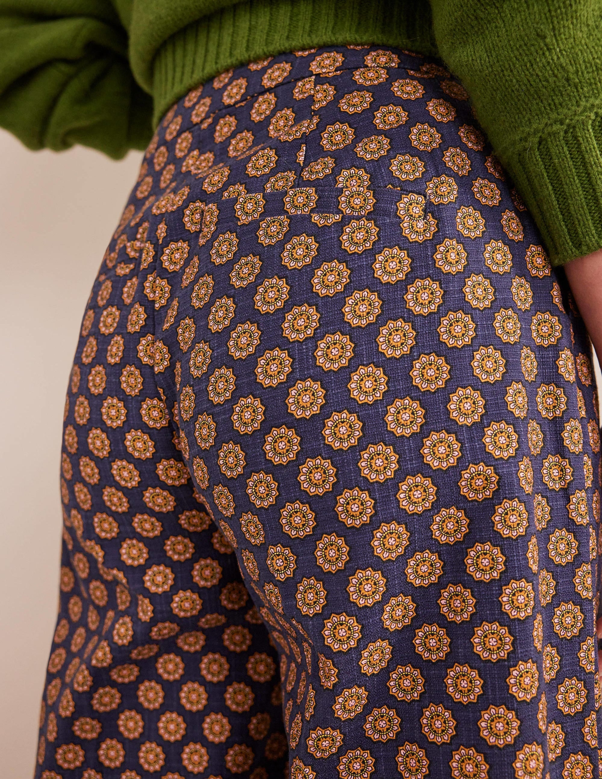Pantalon imprimé droit-Bleu marine, motif Sunflower Geo - Image 2