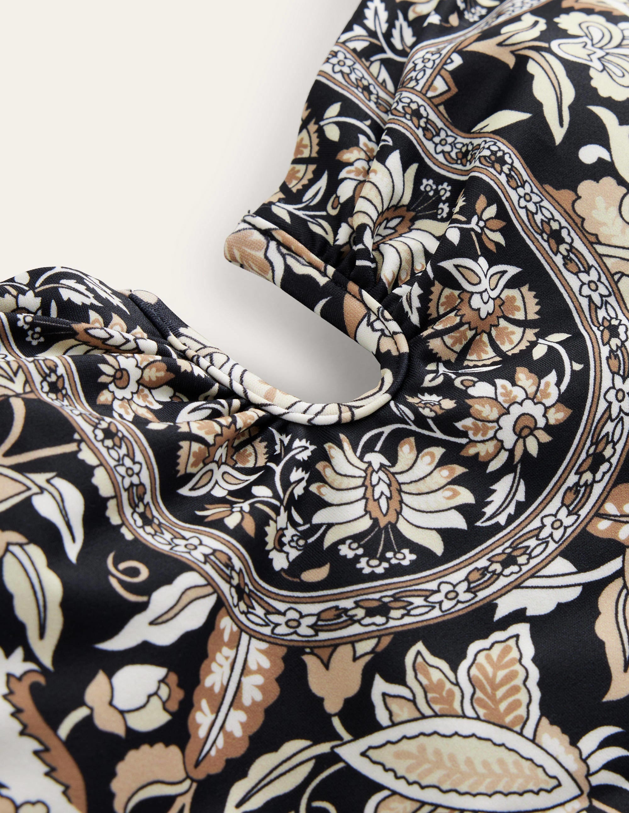 Maillot de bain avec détail en U-Noir, motif Paisley Vine - Image 6