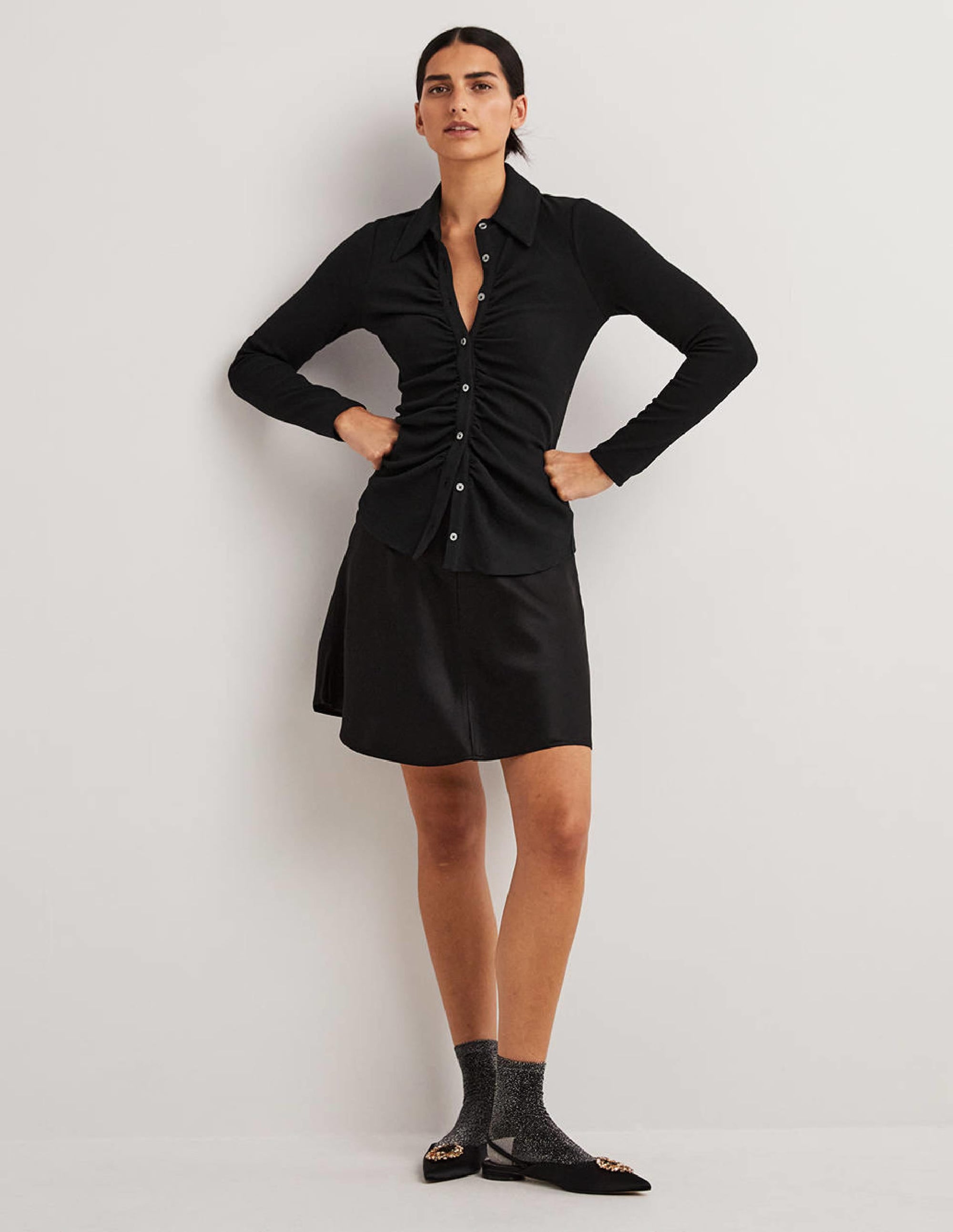 Vorne gerafftes Jerseyhemd-Schwarz - Image 6