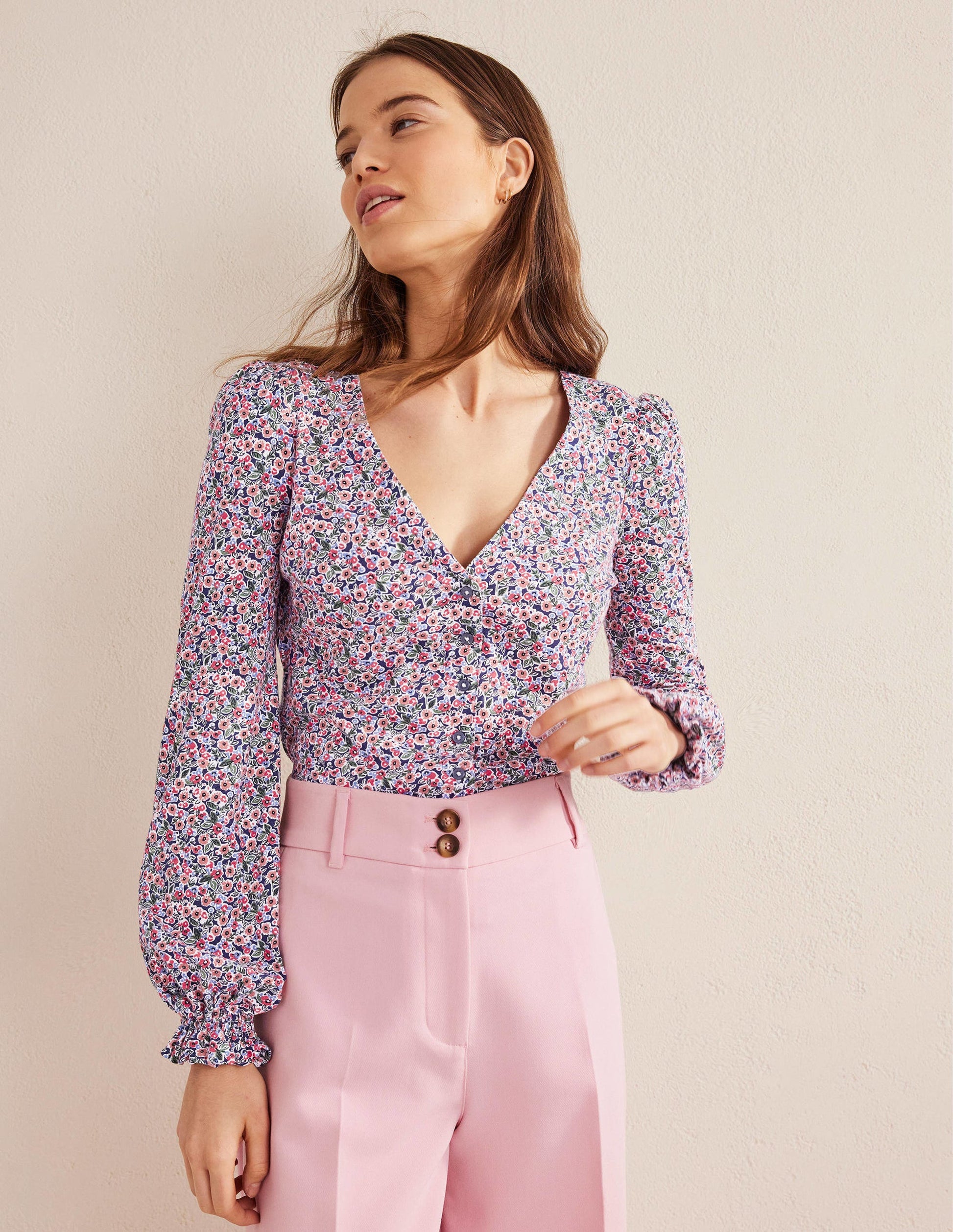 Top col V boutonné sur le devant-Multi, motif Petal Toile-1