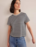 Kurz geschnittenes Baumwoll-T-Shirt-Naturweiß/Marineblau, Gestreift