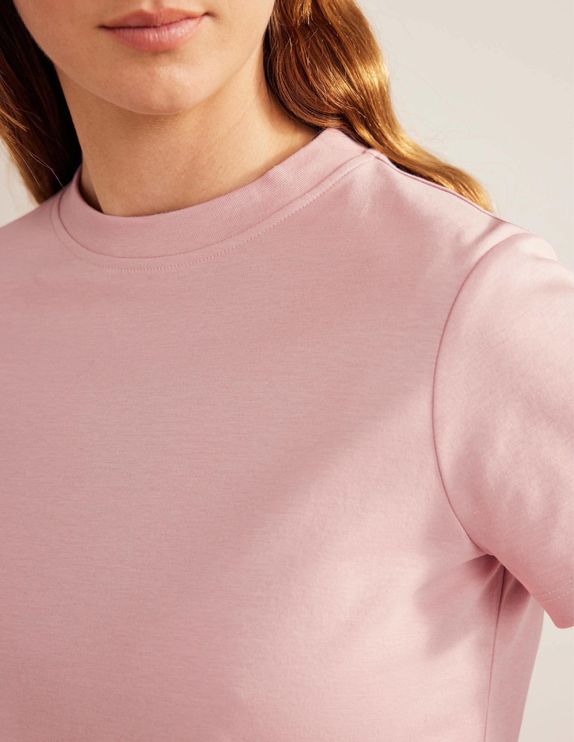 Kurz geschnittenes Baumwoll-T-Shirt-Milchshake - Image 2