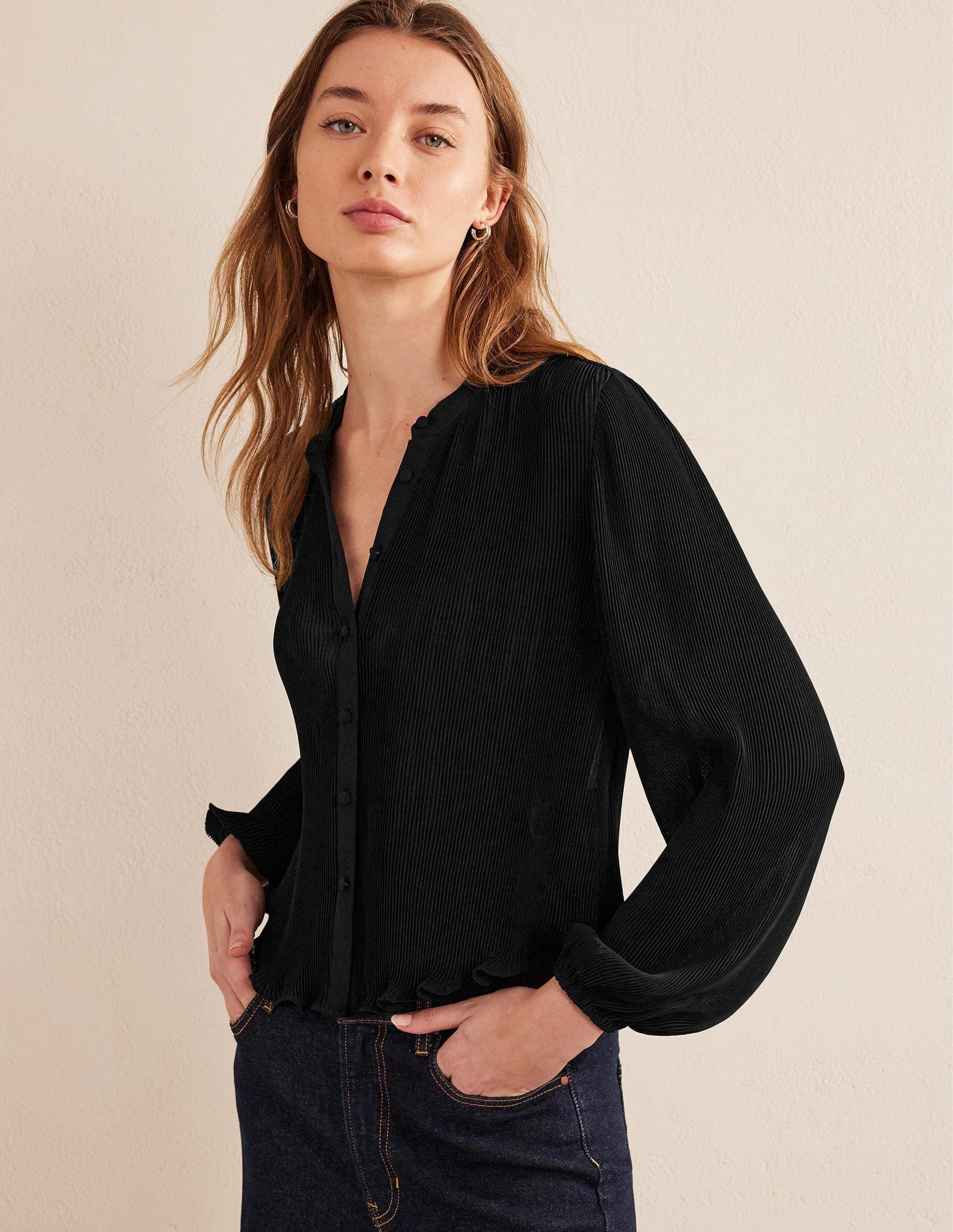 Bluse mit Plisseefalten-Schwarz-1