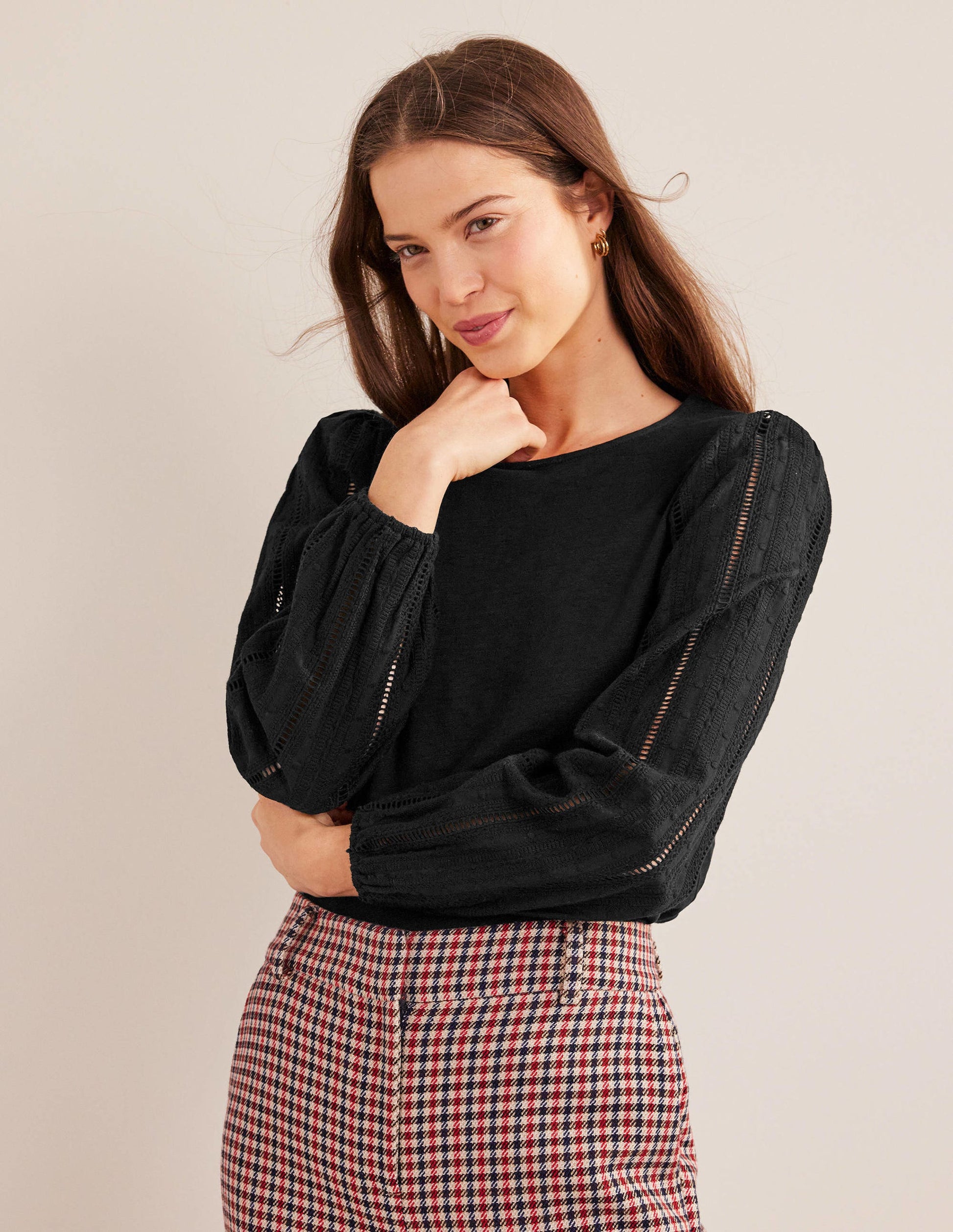Top col rond avec manches en broderie anglaise-Noir-4