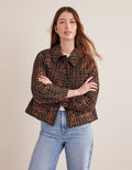 Gemusterte Steppjacke-Schwarz, Muster