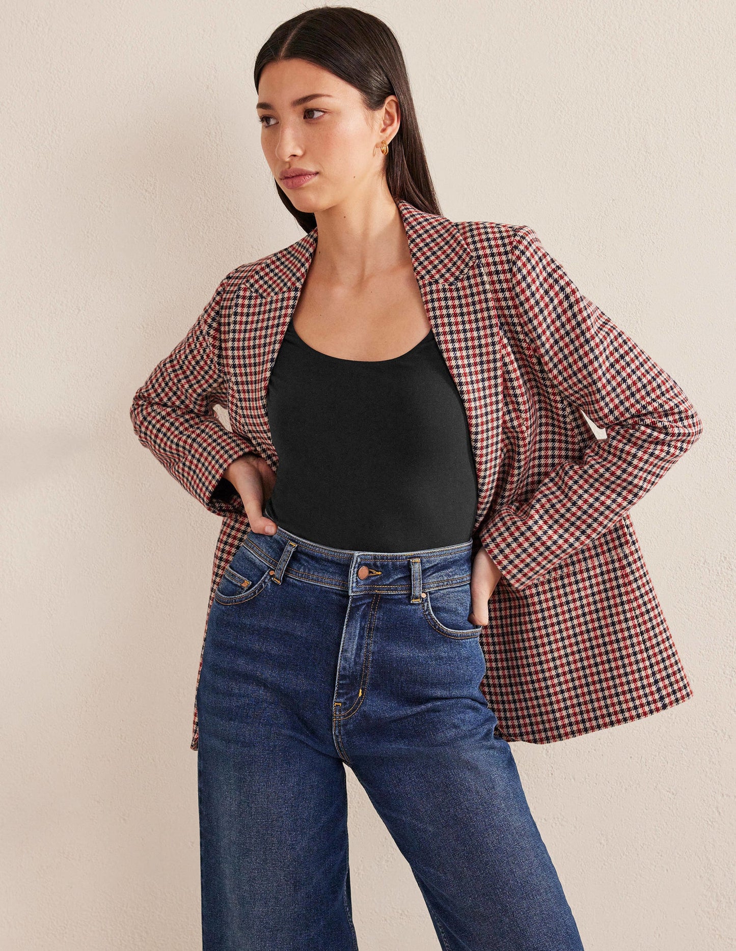 T-Shirt mit doppellagiger Vorderseite-Schwarz