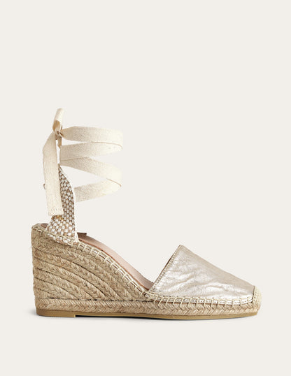Espadrilles mit Keilabsatz und eckiger Zehenpartie-Gold-Metallic, Leder