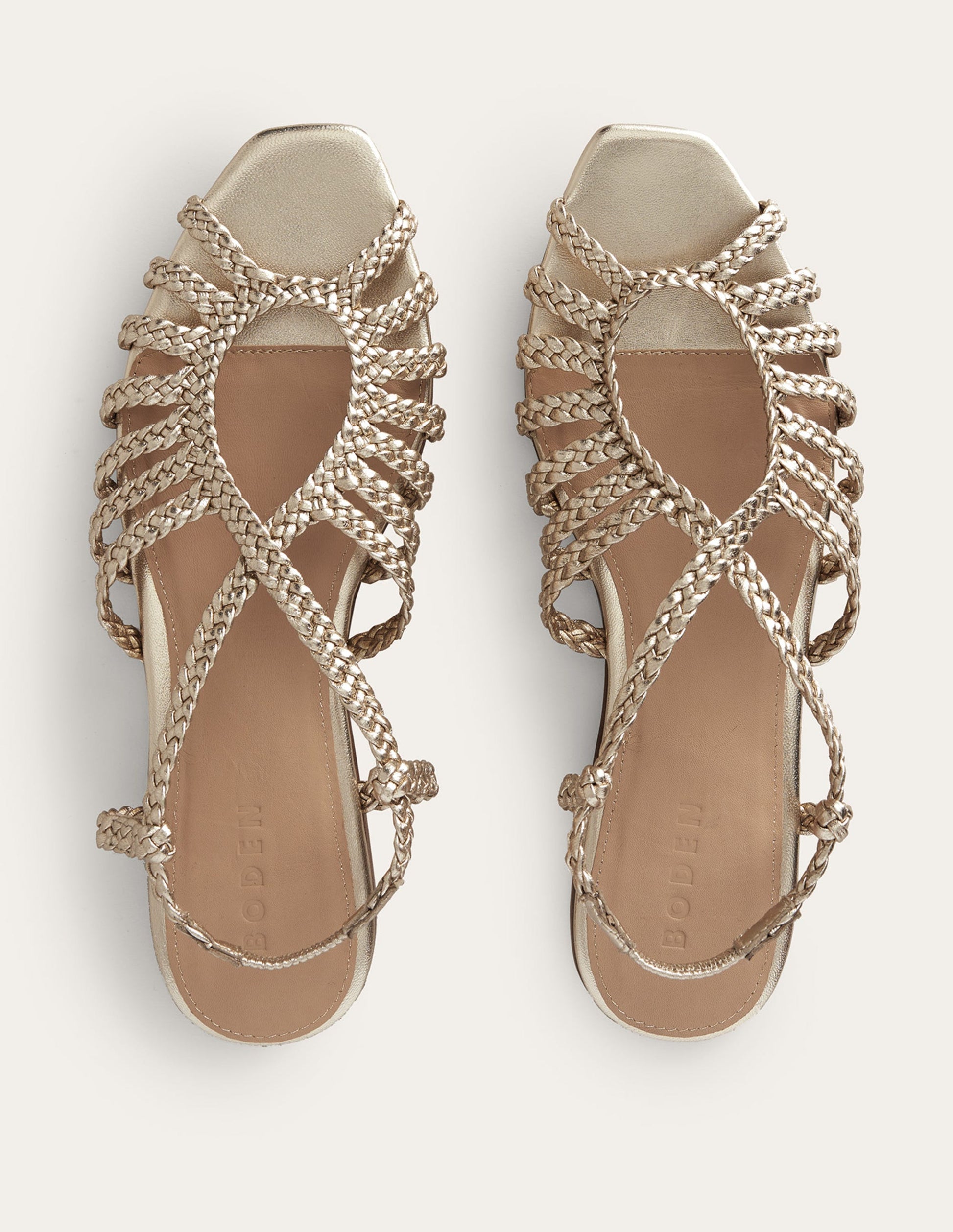 Flache Sandalen mit Webriemchen-Gold-5