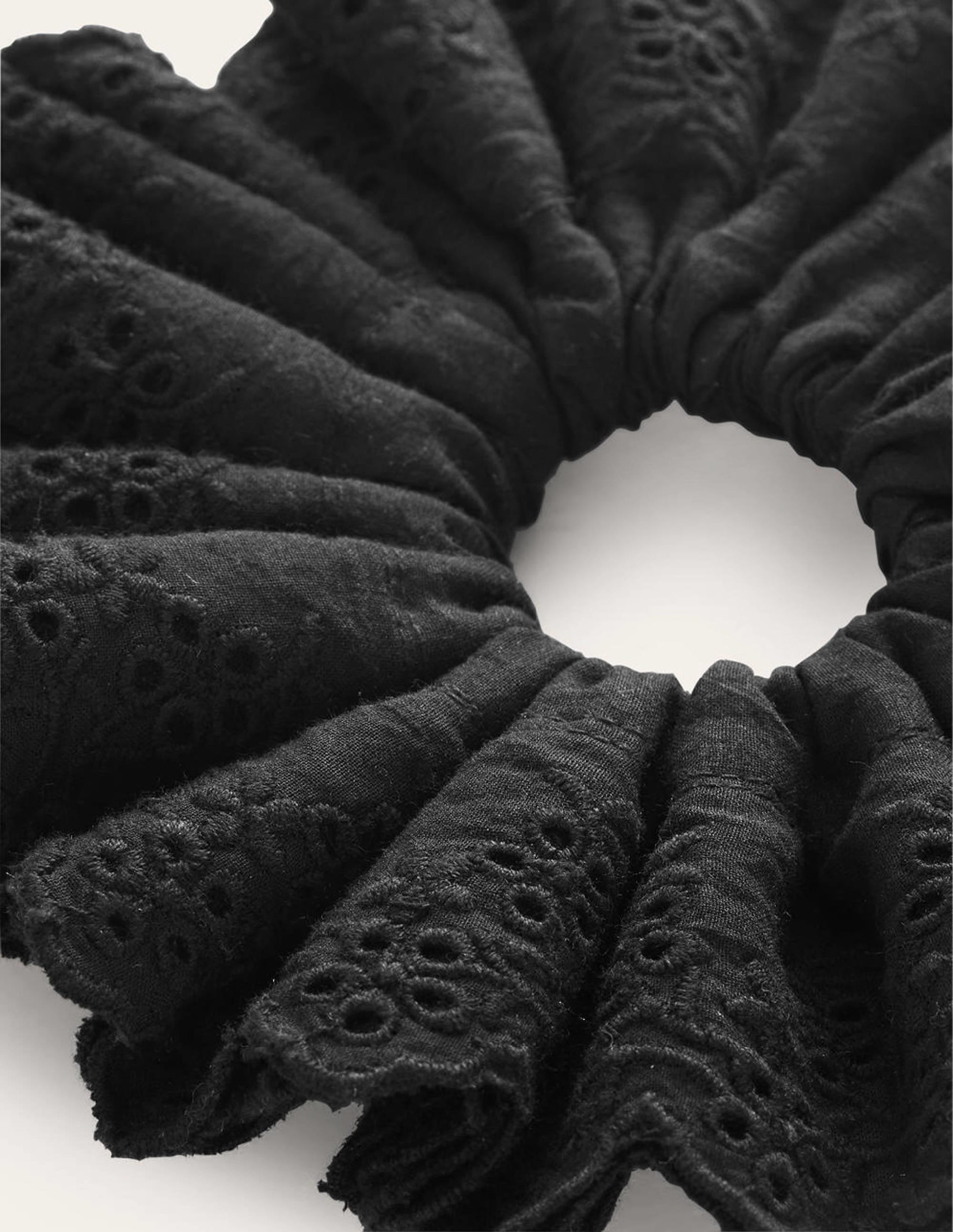 Chouchou en broderie anglaise-Noir - Image 3