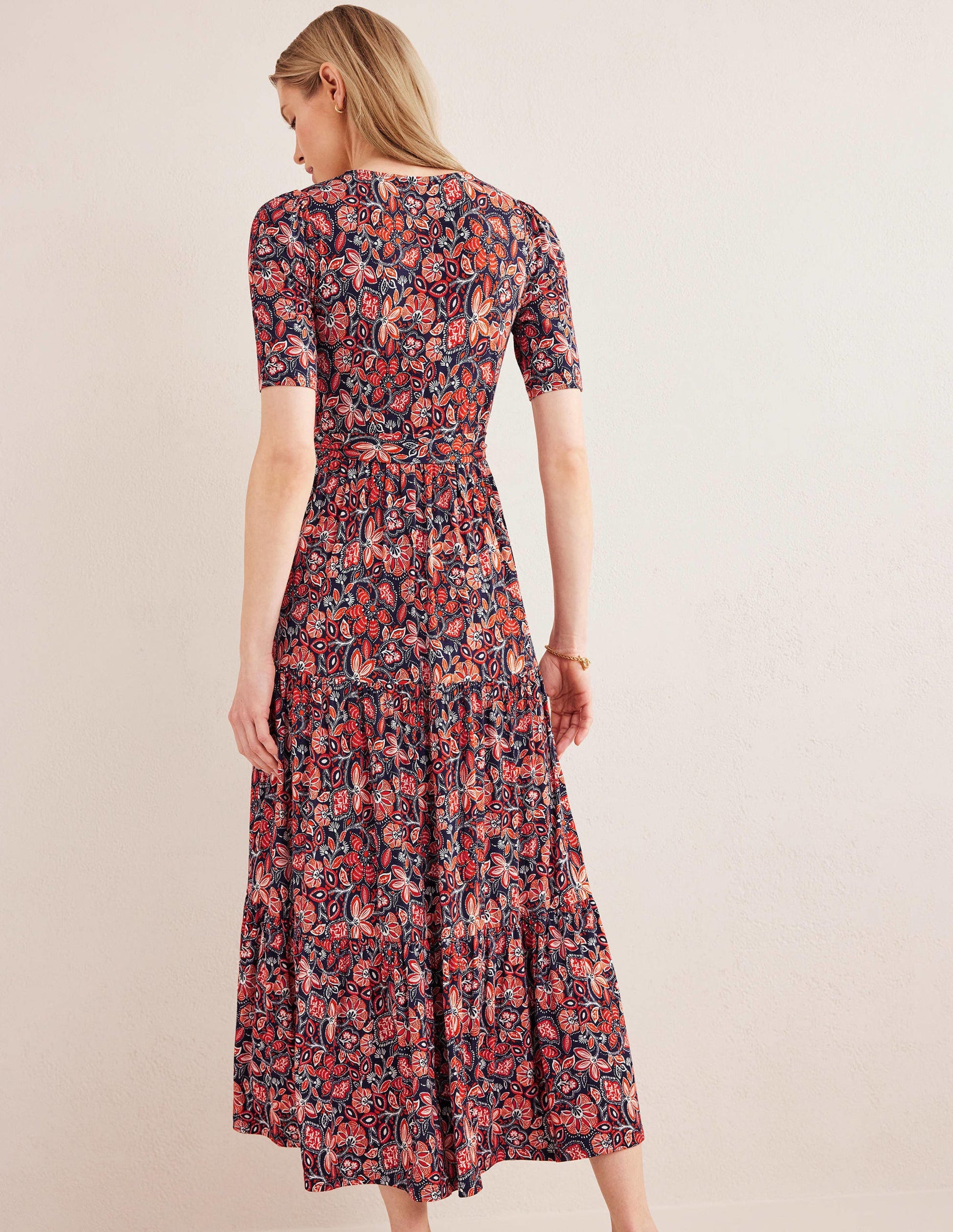 Gestuftes Jersey-Maxiwickelkleid-Rostrot, Orientalische Lilien-3