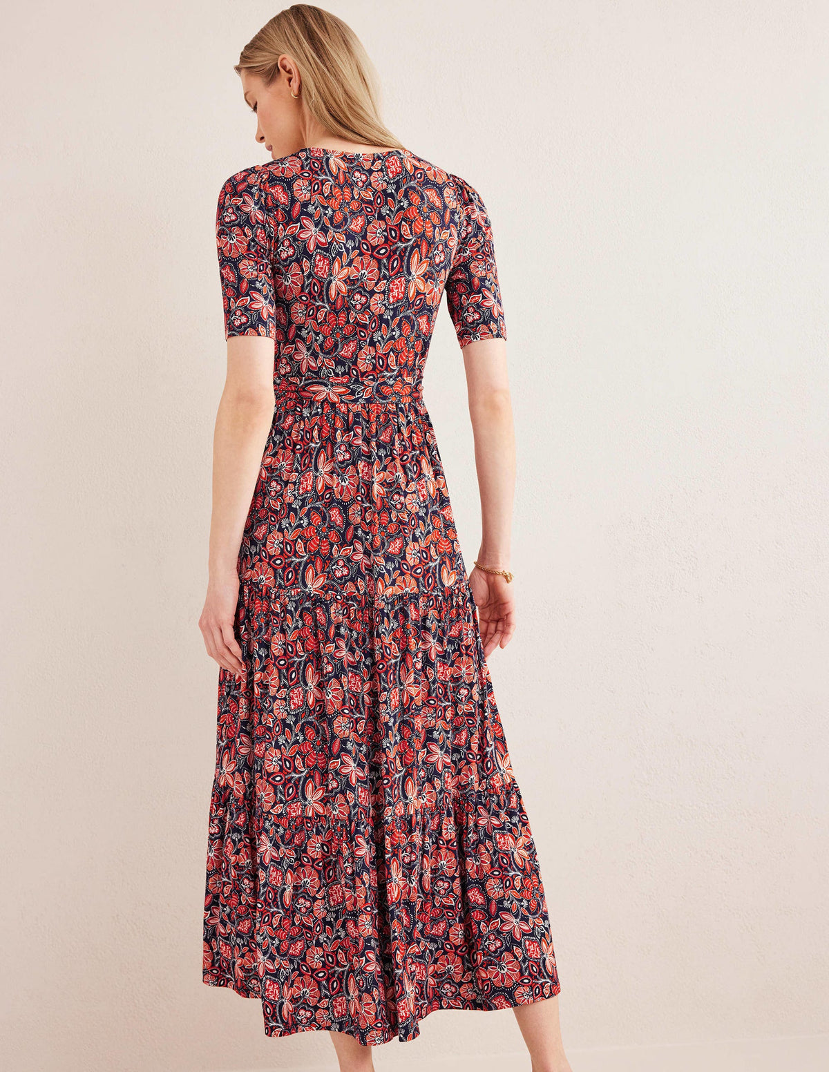 Gestuftes Jersey-Maxiwickelkleid-Rostrot, Orientalische Lilien - Image 3