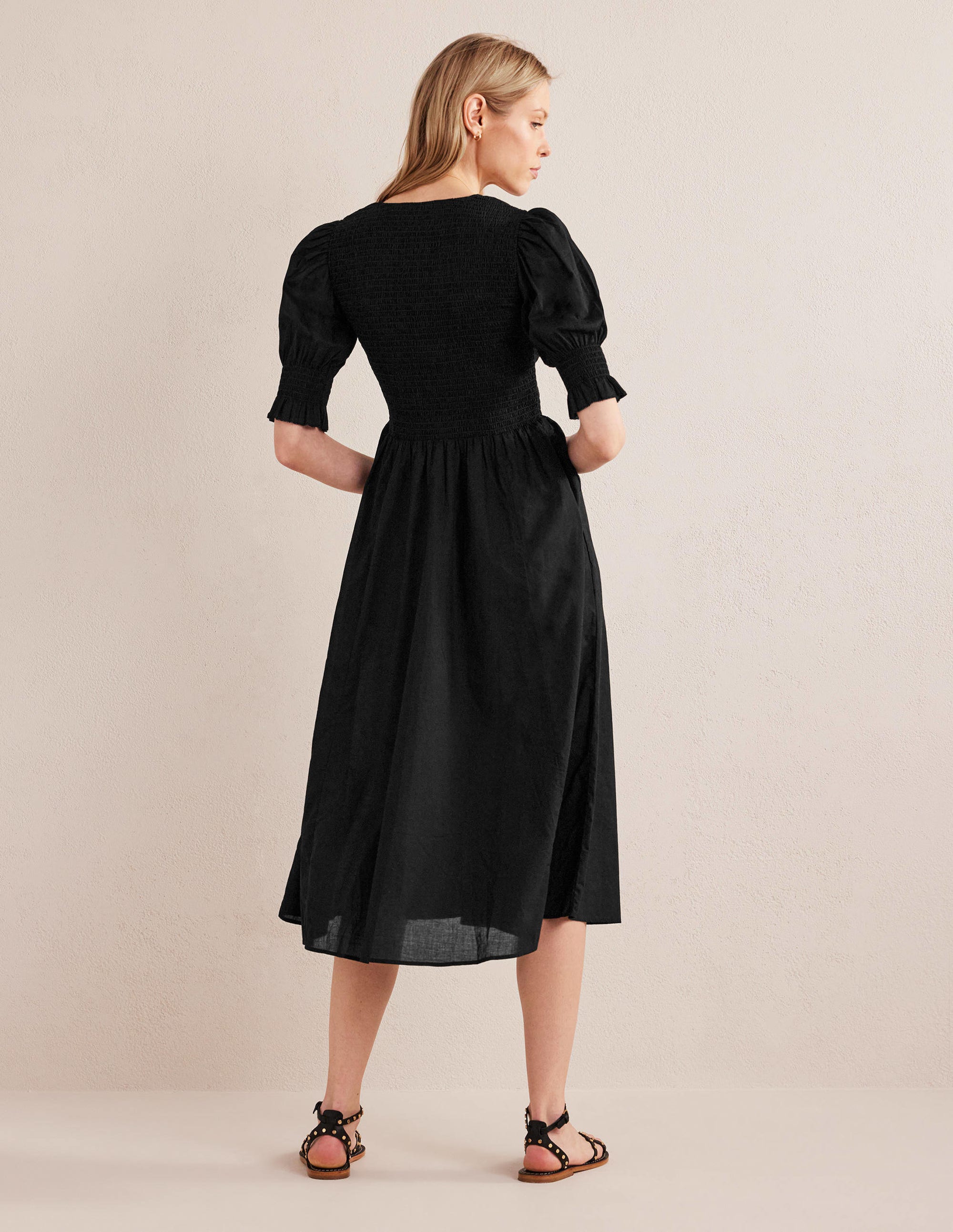 Midikleid mit gesmoktem Oberteil-Schwarz - Image 3